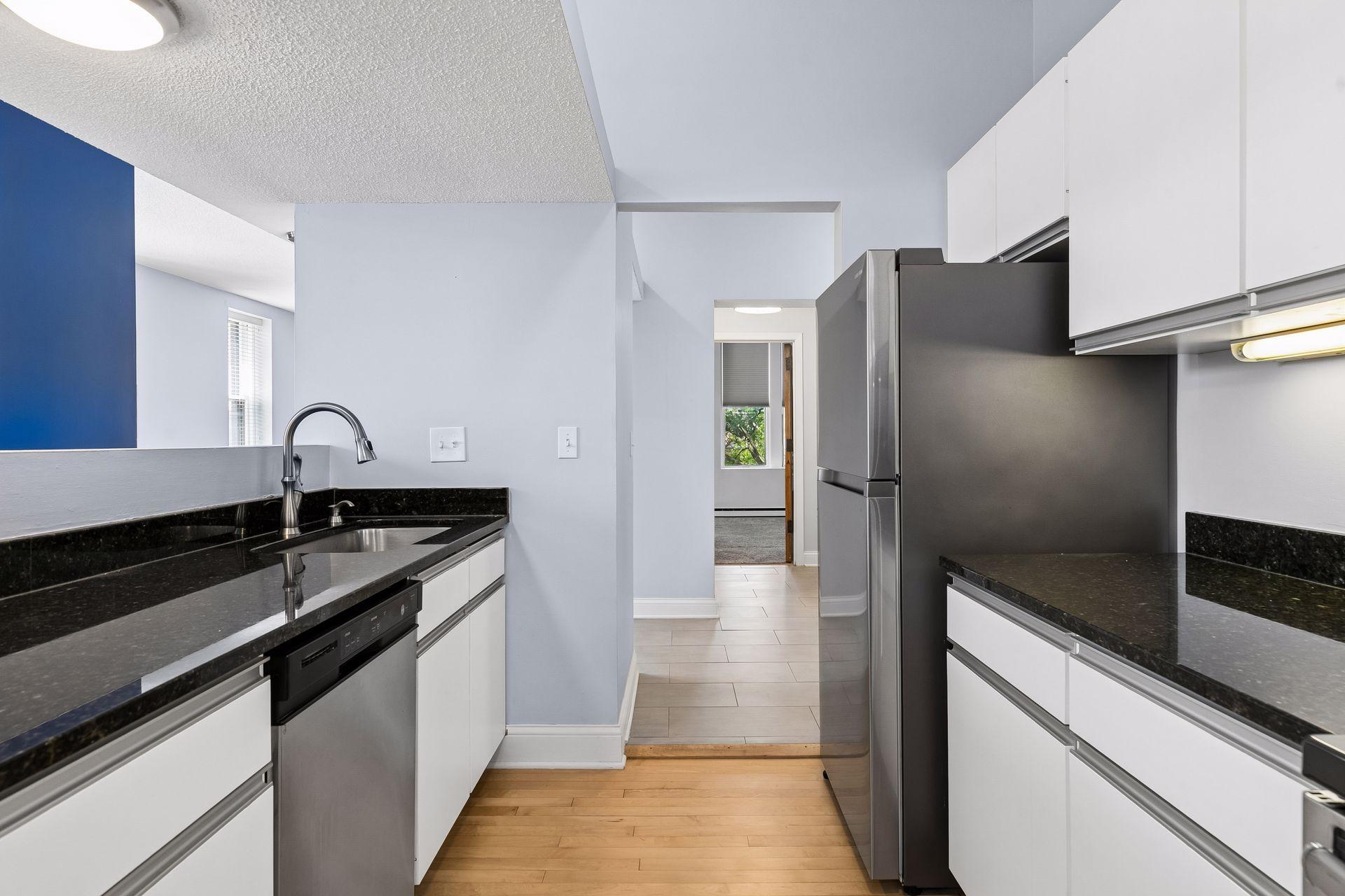 View of Residential at 505 Selby Avenue #11, Saint Paul MN 55102, Saint Paul (21 of 33) - Mike Wilen | Minnesota Team Real Estate