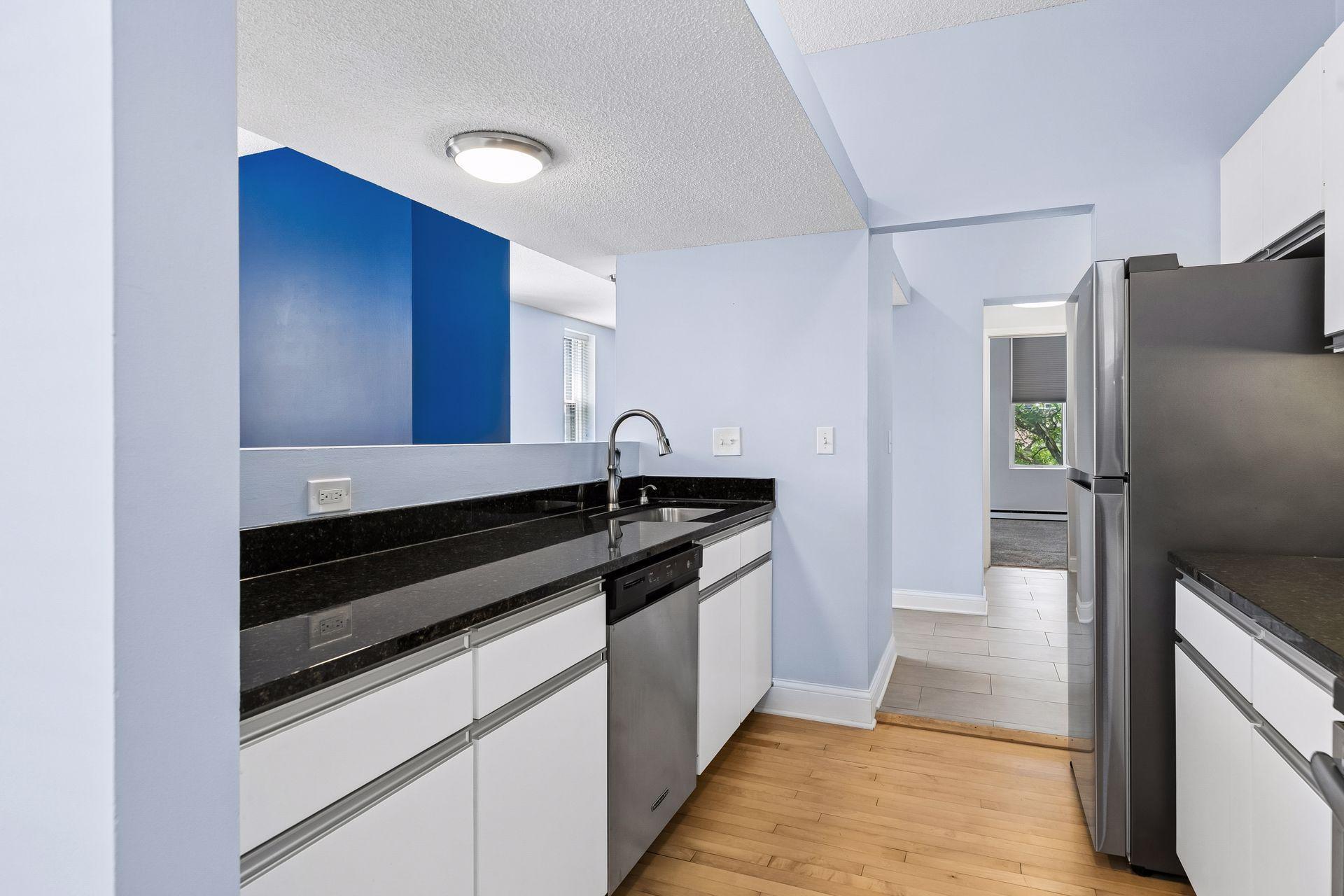 View of Residential at 505 Selby Avenue #11, Saint Paul MN 55102, Saint Paul (23 of 33) - Mike Wilen | Minnesota Team Real Estate