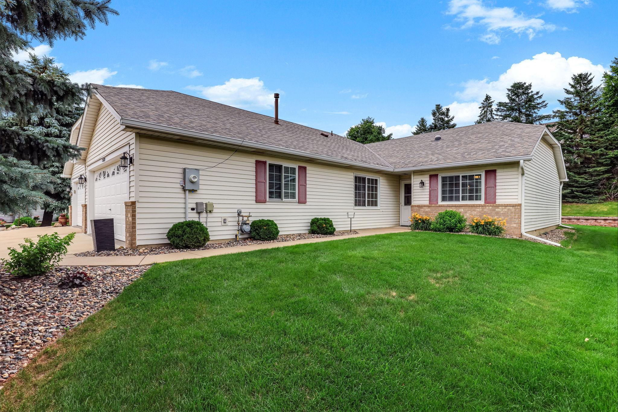 View of Residential at 7580 Newbury Road, Woodbury MN 55125, Woodbury (3 of 32) - Mike Wilen | Minnesota Team Real Estate