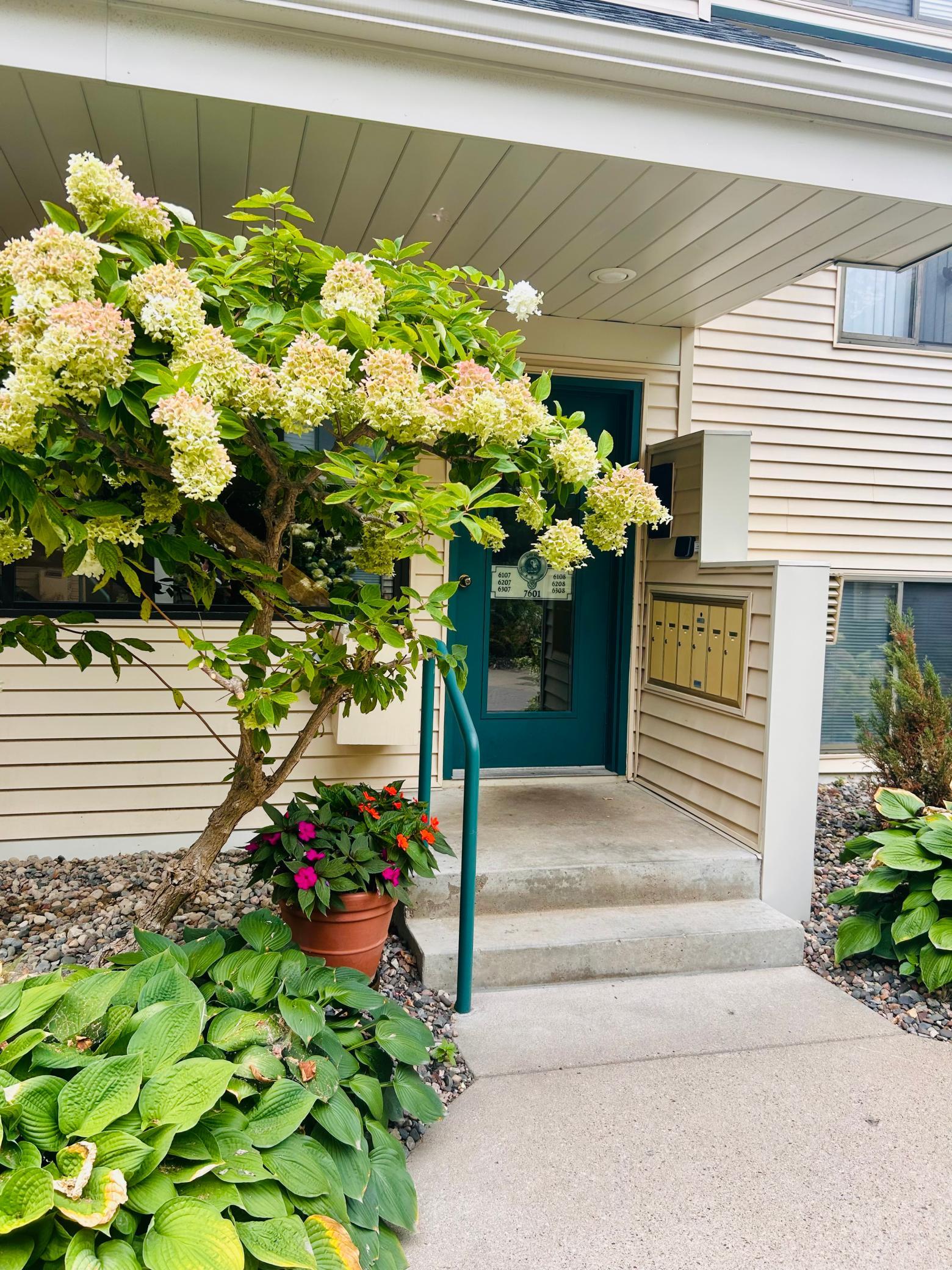 View of Residential at 7601 Edinborough Way #6308, Edina MN 55435, Edina - Mike Wilen | Minnesota Team Real Estate