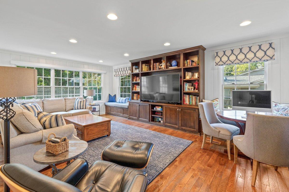 View of Residential at 4801 Larkspur Lane, Edina MN 55435, Edina (14 of 33) - Mike Wilen | Minnesota Team Real Estate