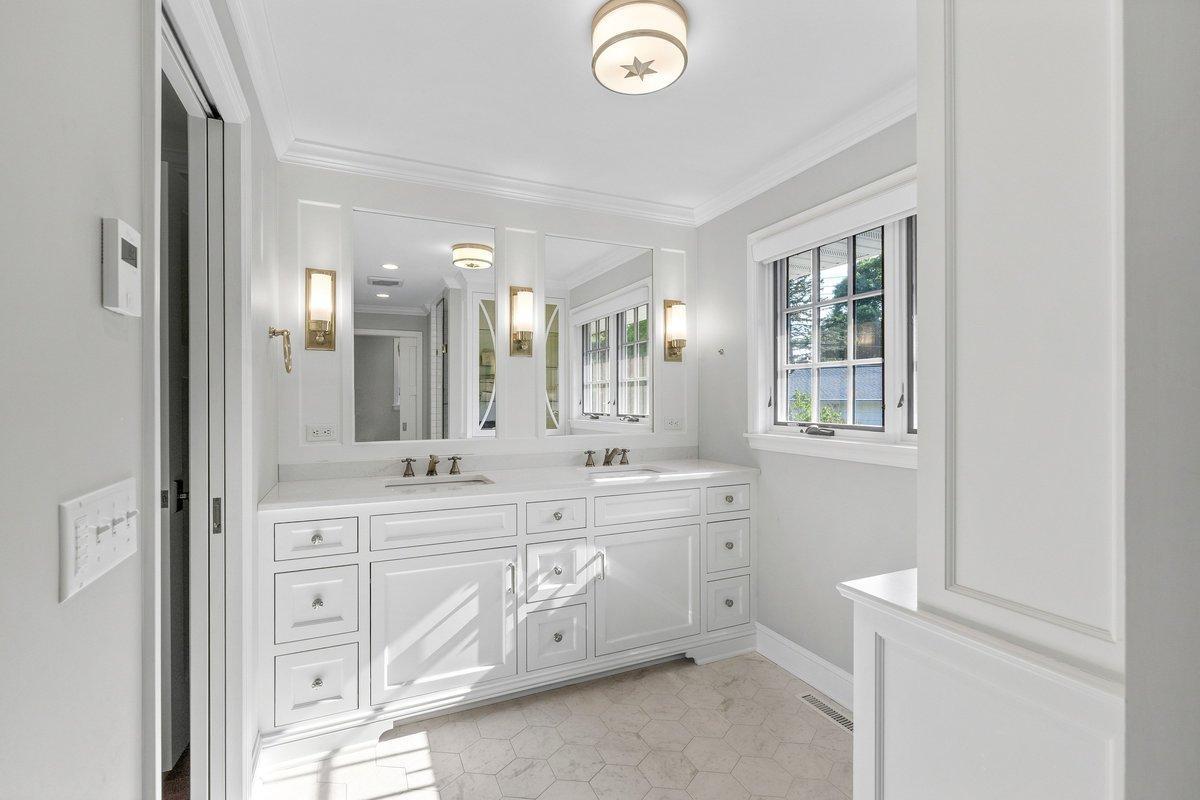 View of Residential at 4801 Larkspur Lane, Edina MN 55435, Edina (21 of 33) - Mike Wilen | Minnesota Team Real Estate
