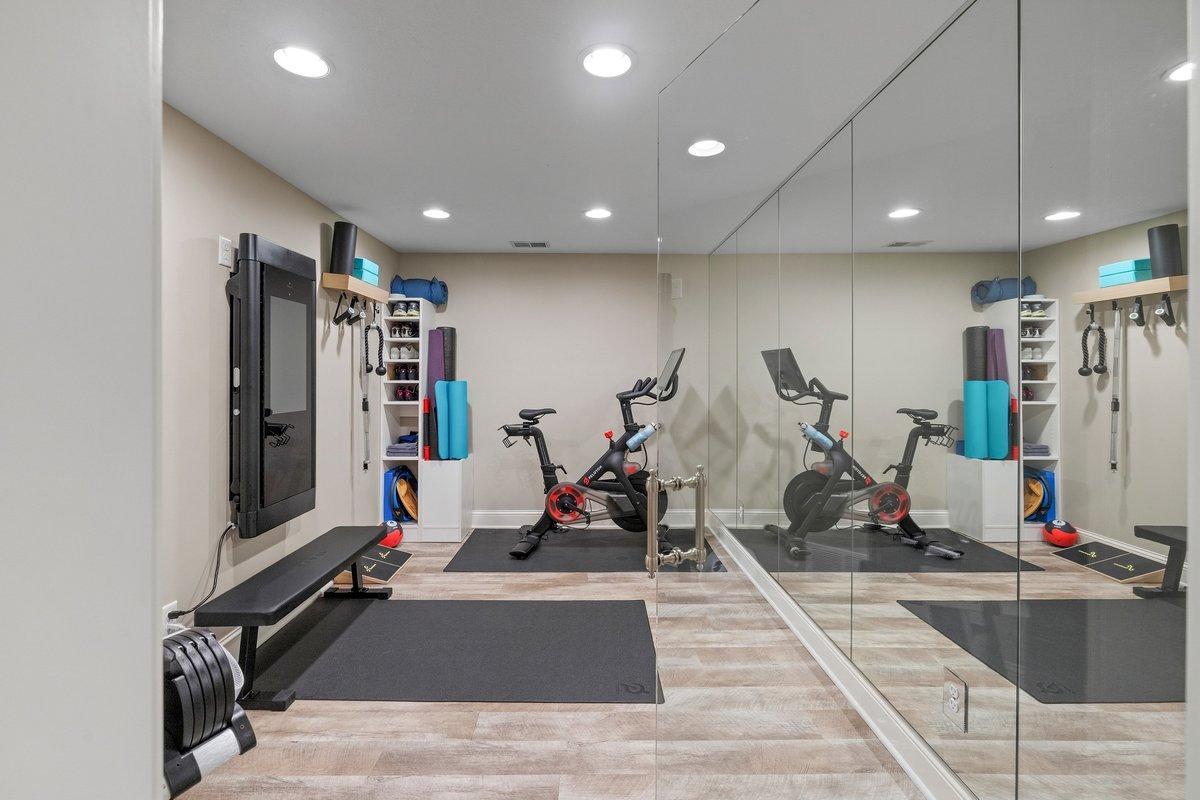 View of Residential at 4801 Larkspur Lane, Edina MN 55435, Edina (31 of 33) - Mike Wilen | Minnesota Team Real Estate