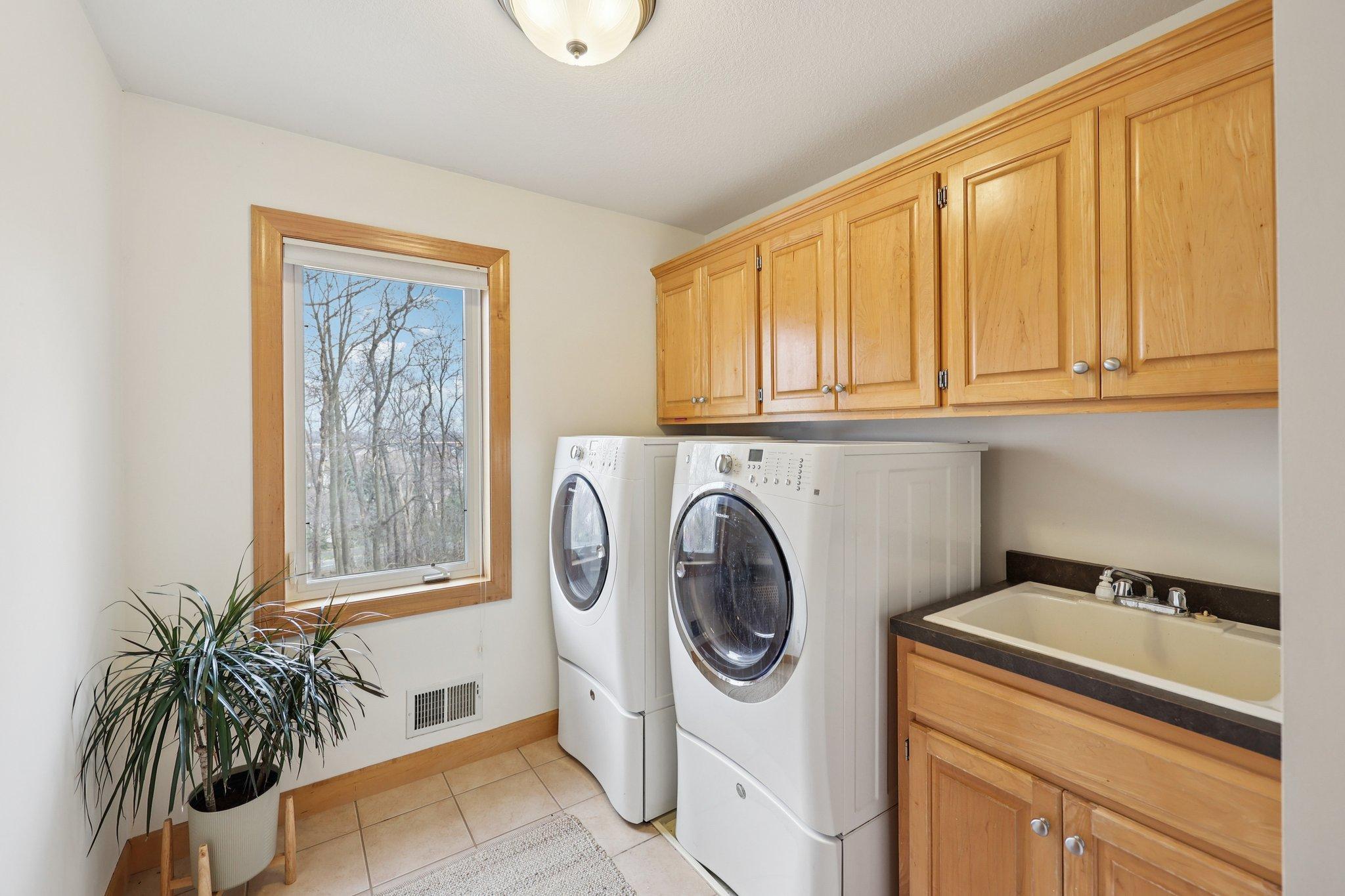 View of Residential at 8813 Woodhill Drive, Savage MN 55378, Savage (33 of 47) - Mike Wilen | Minnesota Team Real Estate