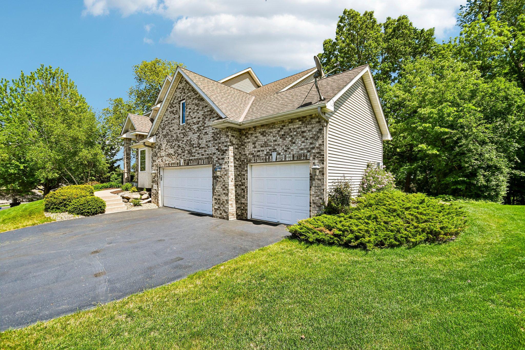 View of Residential at 8813 Woodhill Drive, Savage MN 55378, Savage (37 of 47) - Mike Wilen | Minnesota Team Real Estate