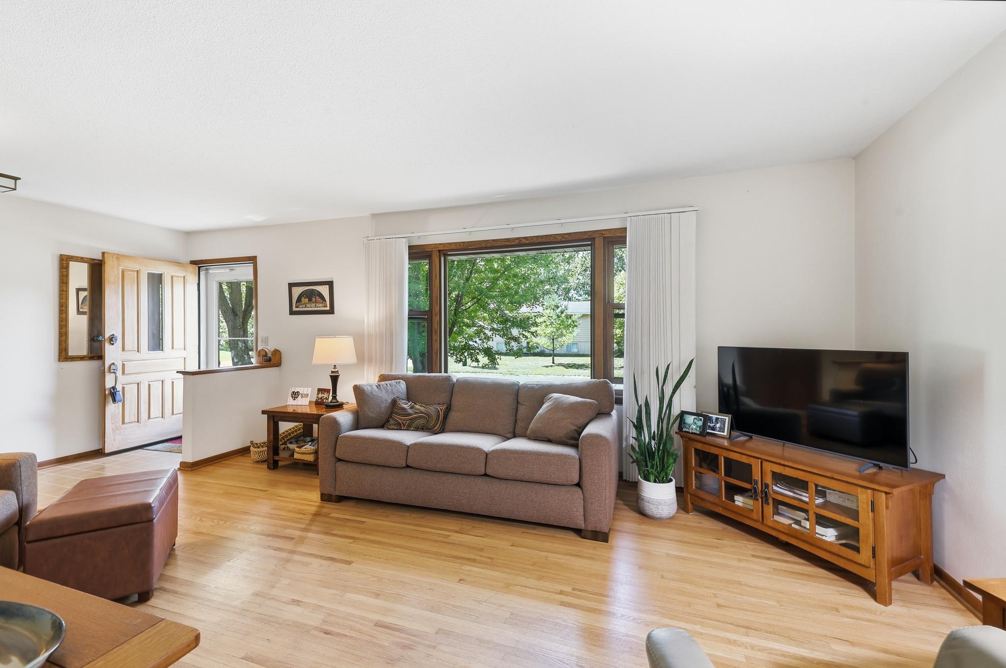 View of Residential at 261 1st Avenue, New Brighton MN 55112, New Brighton (5 of 31) - Mike Wilen | Minnesota Team Real Estate