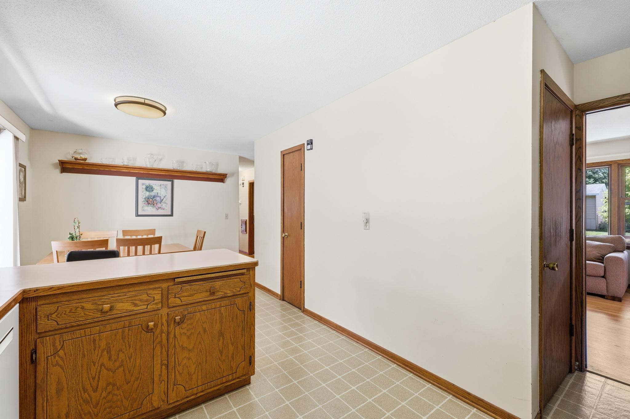 View of Residential at 261 1st Avenue, New Brighton MN 55112, New Brighton (10 of 31) - Mike Wilen | Minnesota Team Real Estate