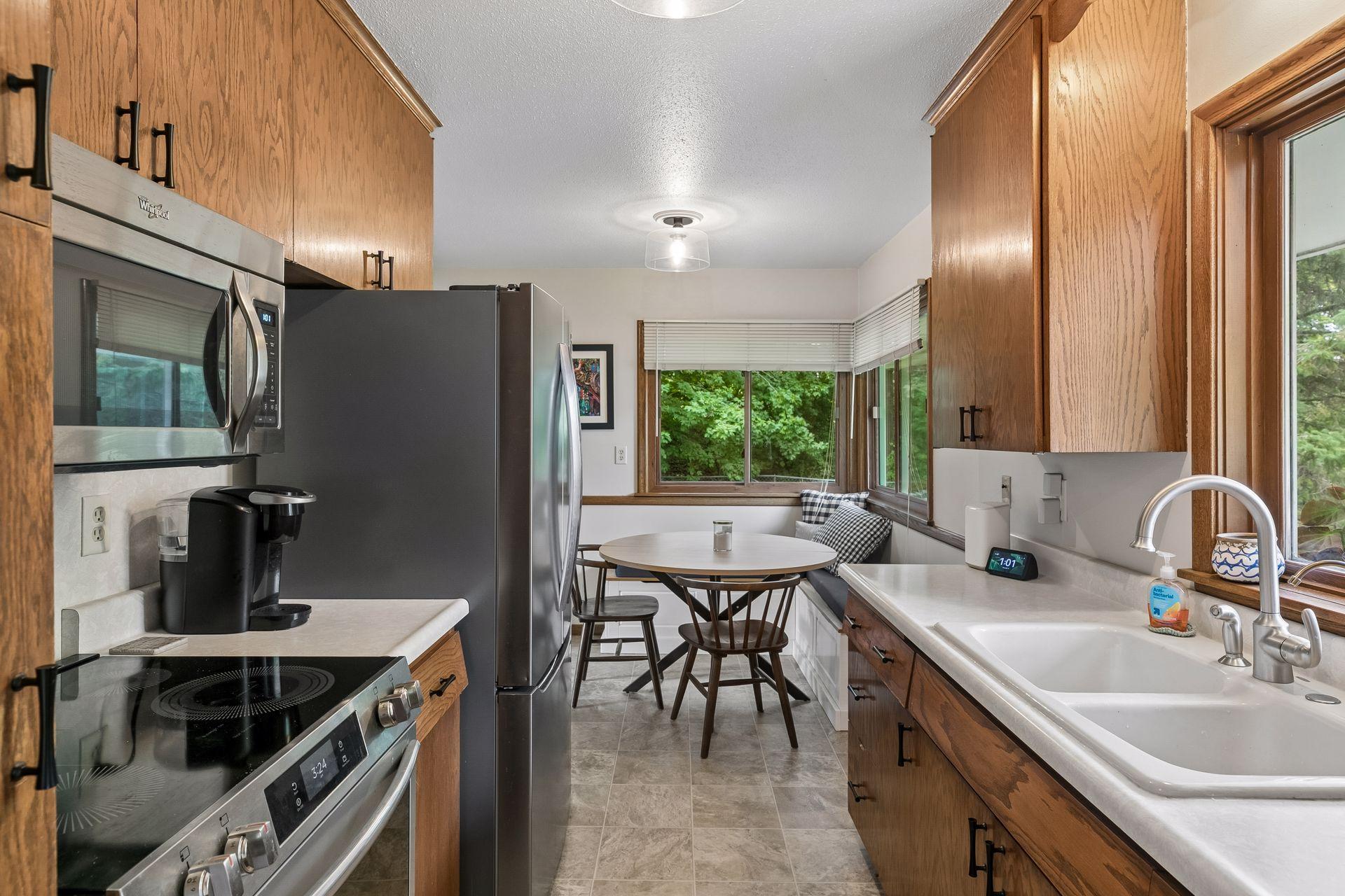 View of Residential at 16419 Seymour Drive, Minnetonka MN 55345, Minnetonka (8 of 25) - Mike Wilen | Minnesota Team Real Estate