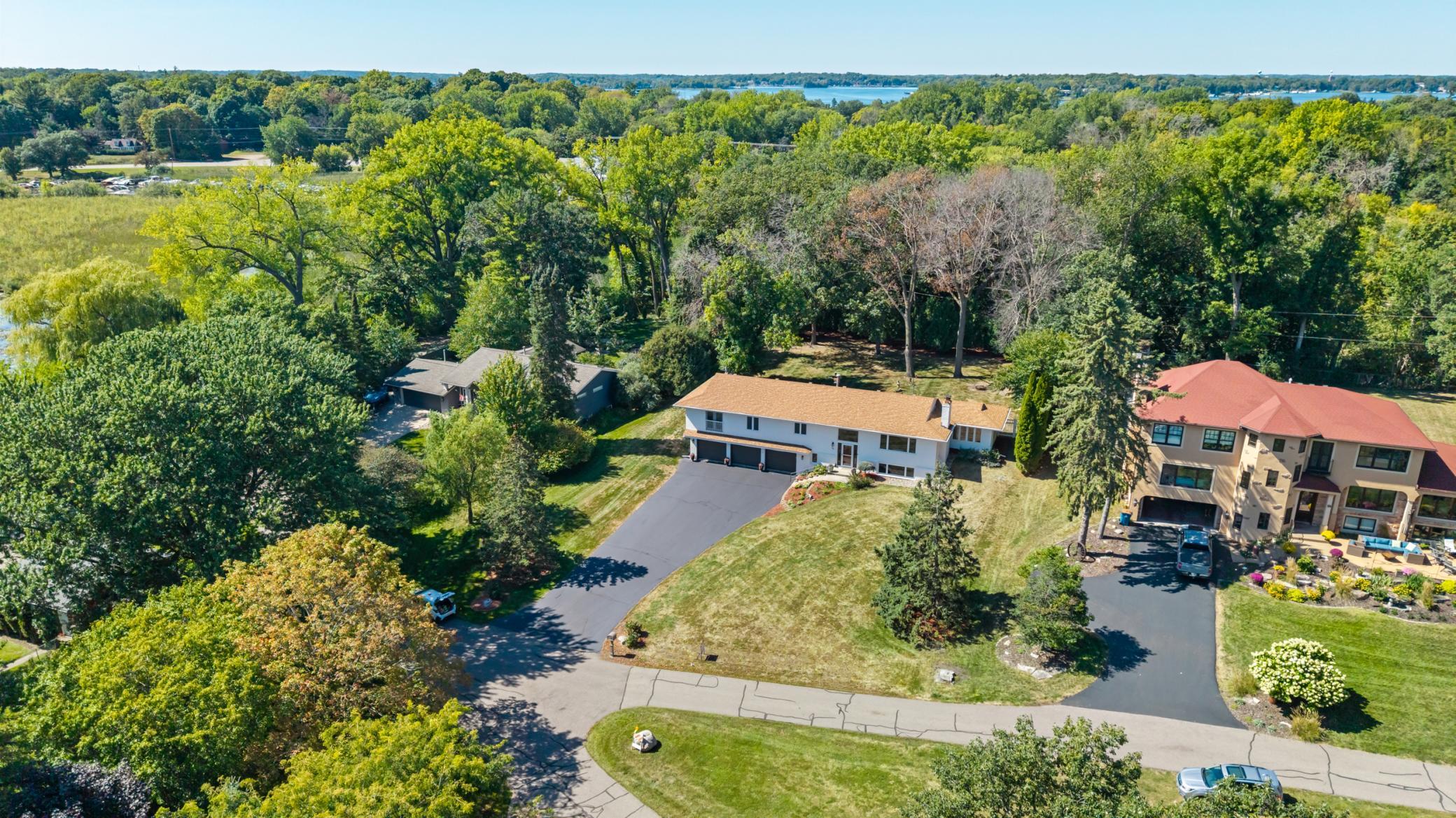 View of Residential at 20 Willow Wood Drive, Excelsior MN 55331, Excelsior (47 of 57) - Mike Wilen | Minnesota Team Real Estate