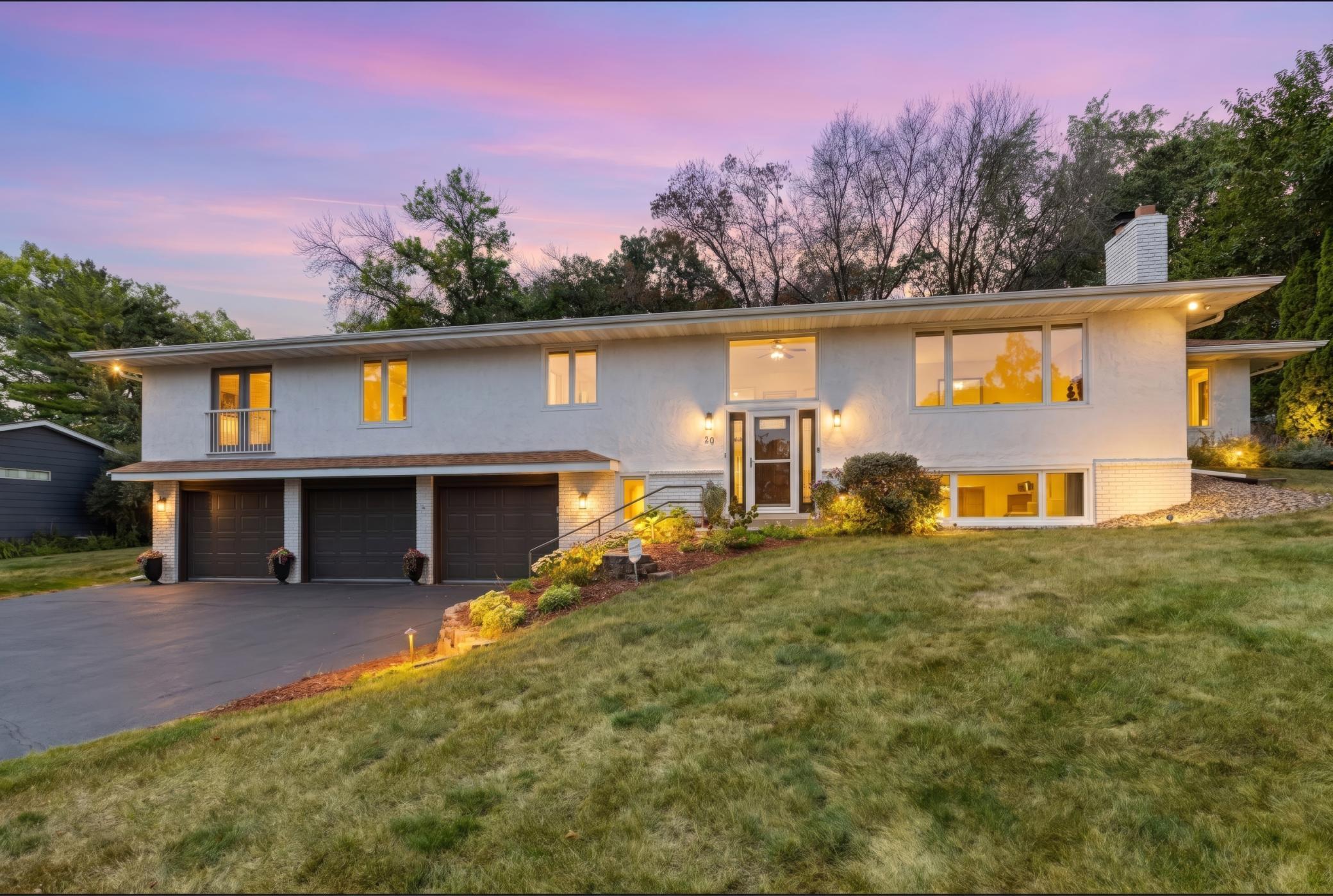 View of Residential at 20 Willow Wood Drive, Excelsior MN 55331, Excelsior (3 of 57) - Mike Wilen | Minnesota Team Real Estate