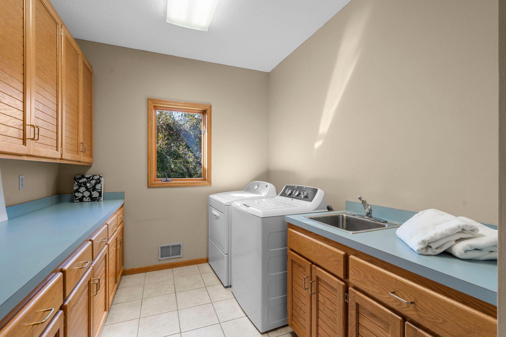 View of Residential at 14178 Mccoy Court, Eden Prairie MN 55347, Eden Prairie (34 of 62) - Mike Wilen | Minnesota Team Real Estate