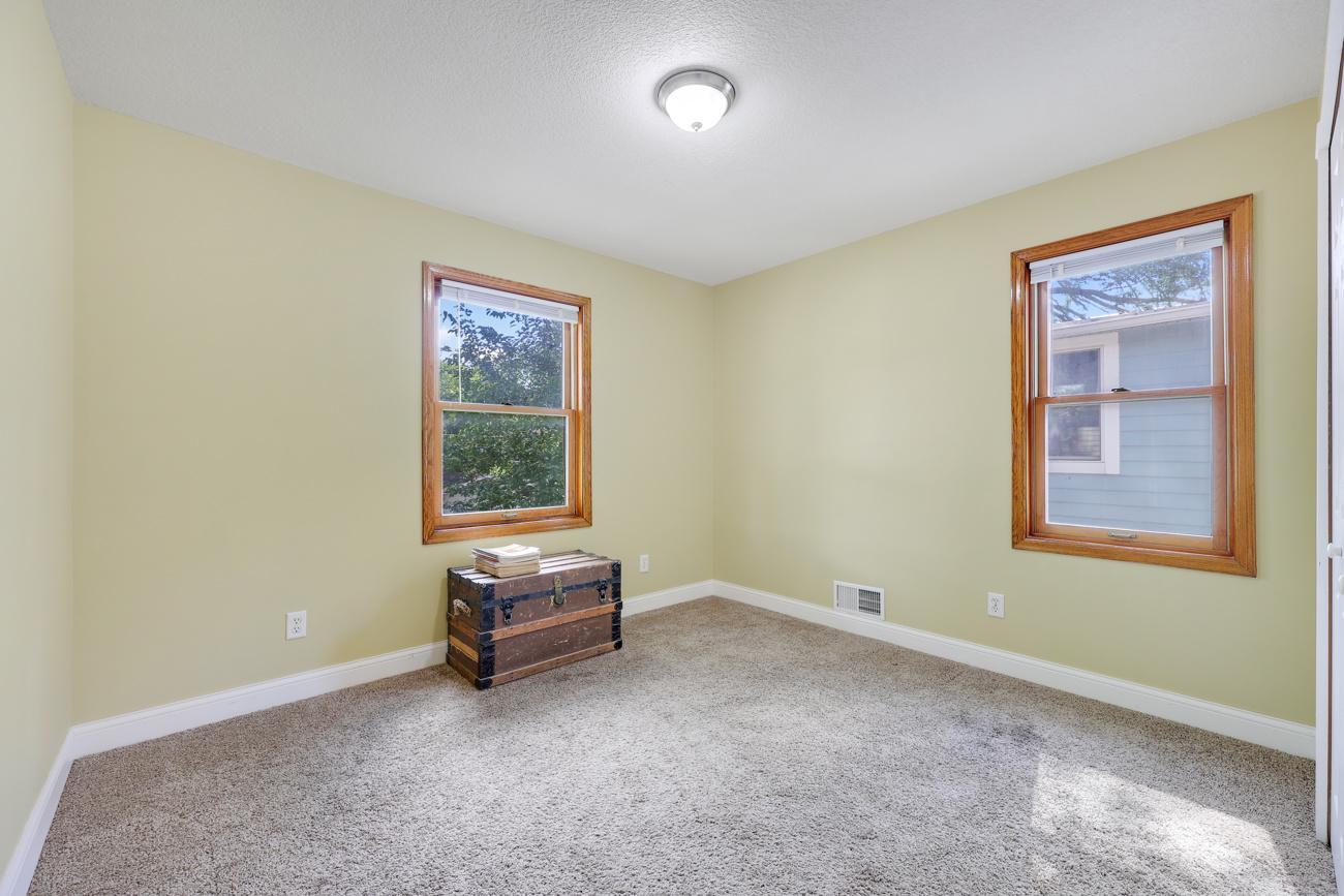 View of Residential at 2605 17th Avenue, Minneapolis MN 55407, Minneapolis (27 of 35) - Mike Wilen | Minnesota Team Real Estate