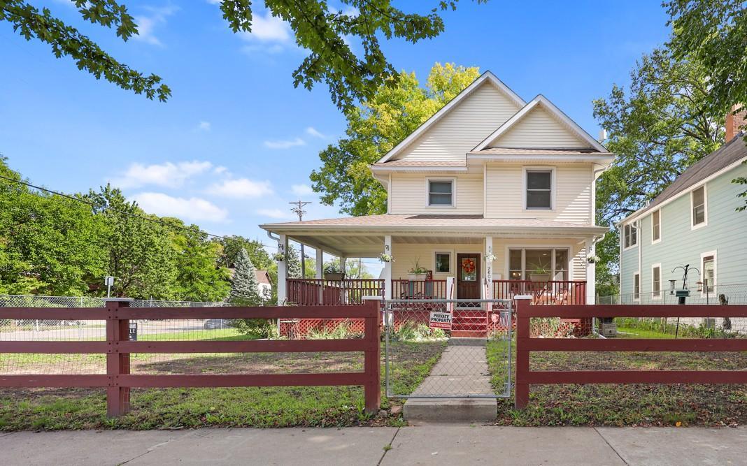 View of Single Family at 2605 17th Avenue, Minneapolis - Mike Wilen | Minnesota Team Real Estate