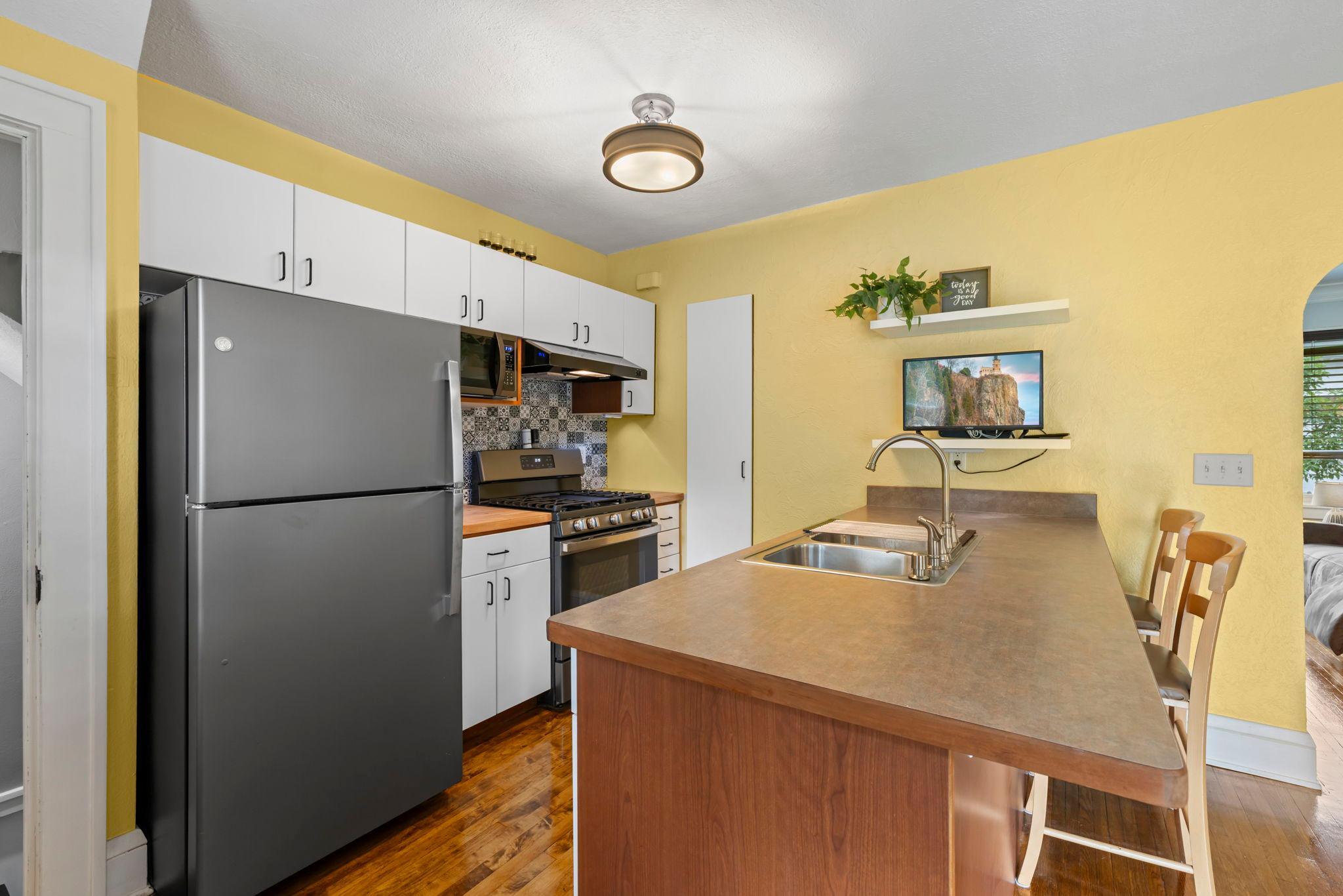 View of Residential at 2820 Cleveland Street, Minneapolis MN 55418, Minneapolis (6 of 33) - Mike Wilen | Minnesota Team Real Estate