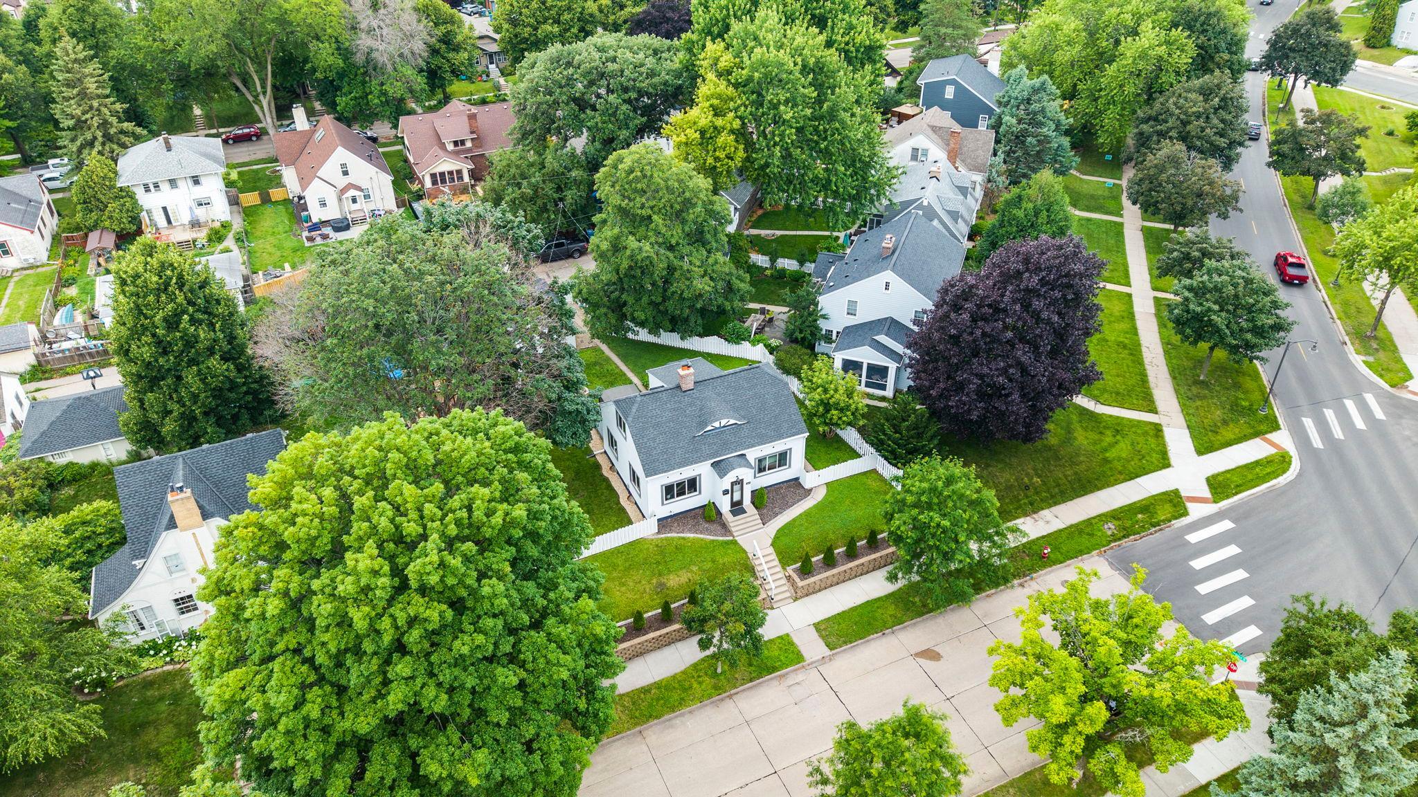 View of Residential at 2820 Cleveland Street, Minneapolis MN 55418, Minneapolis (27 of 33) - Mike Wilen | Minnesota Team Real Estate