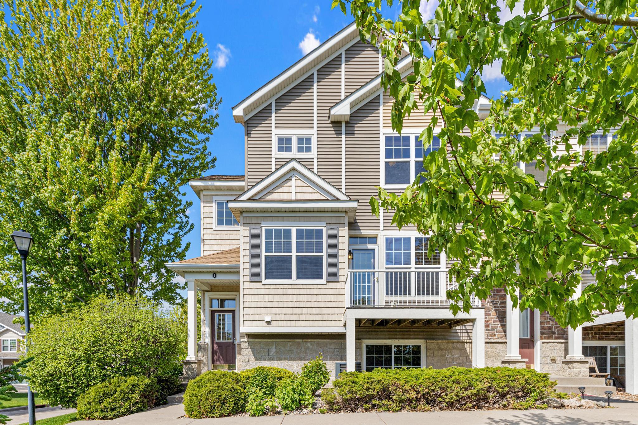 View of (TH) Side x Side at 1802 Colonial Lane, Chanhassen - Mike Wilen | Minnesota Team Real Estate