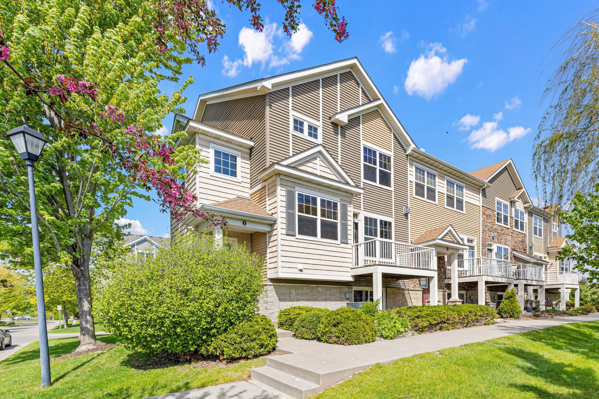 View of Residential at 1802 Colonial Lane #1, Chanhassen MN 55317, Chanhassen (29 of 36) - Mike Wilen | Minnesota Team Real Estate