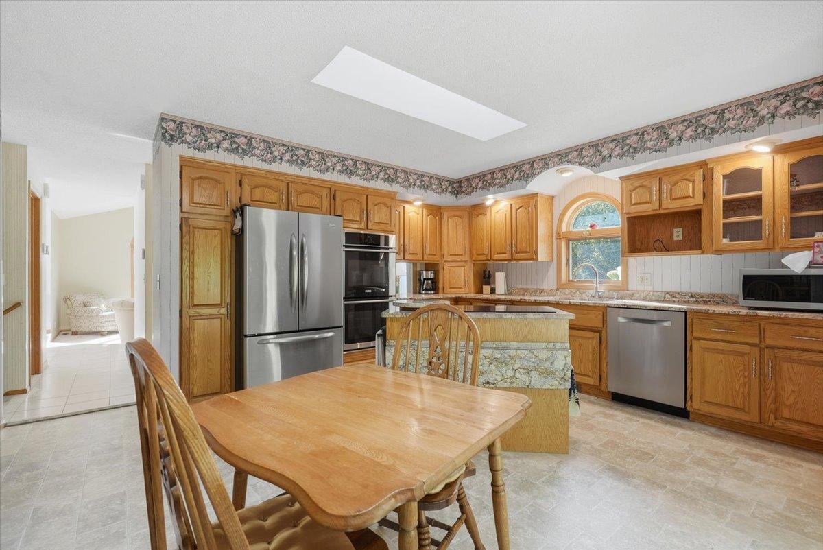 View of Residential at 1579 Mary Street, Maplewood MN 55119, Maplewood (5 of 30) - Mike Wilen | Minnesota Team Real Estate