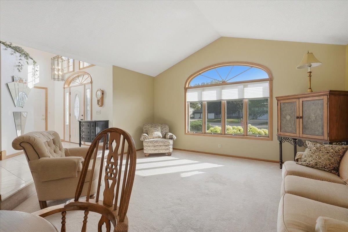 View of Residential at 1579 Mary Street, Maplewood MN 55119, Maplewood (8 of 30) - Mike Wilen | Minnesota Team Real Estate