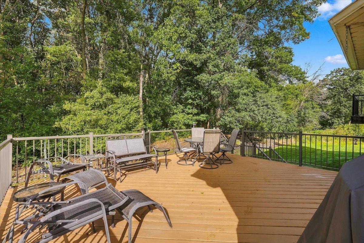 View of Residential at 1579 Mary Street, Maplewood MN 55119, Maplewood (26 of 30) - Mike Wilen | Minnesota Team Real Estate