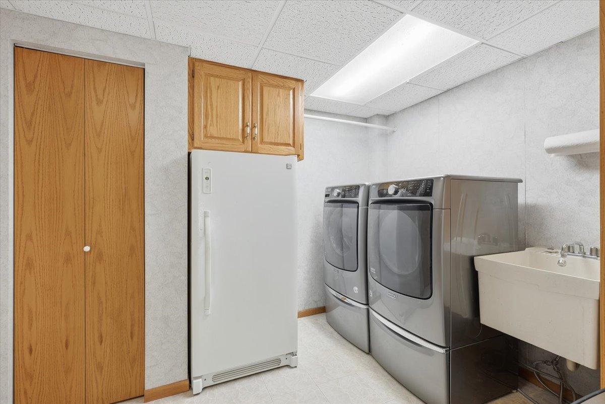 View of Residential at 1579 Mary Street, Maplewood MN 55119, Maplewood (22 of 30) - Mike Wilen | Minnesota Team Real Estate