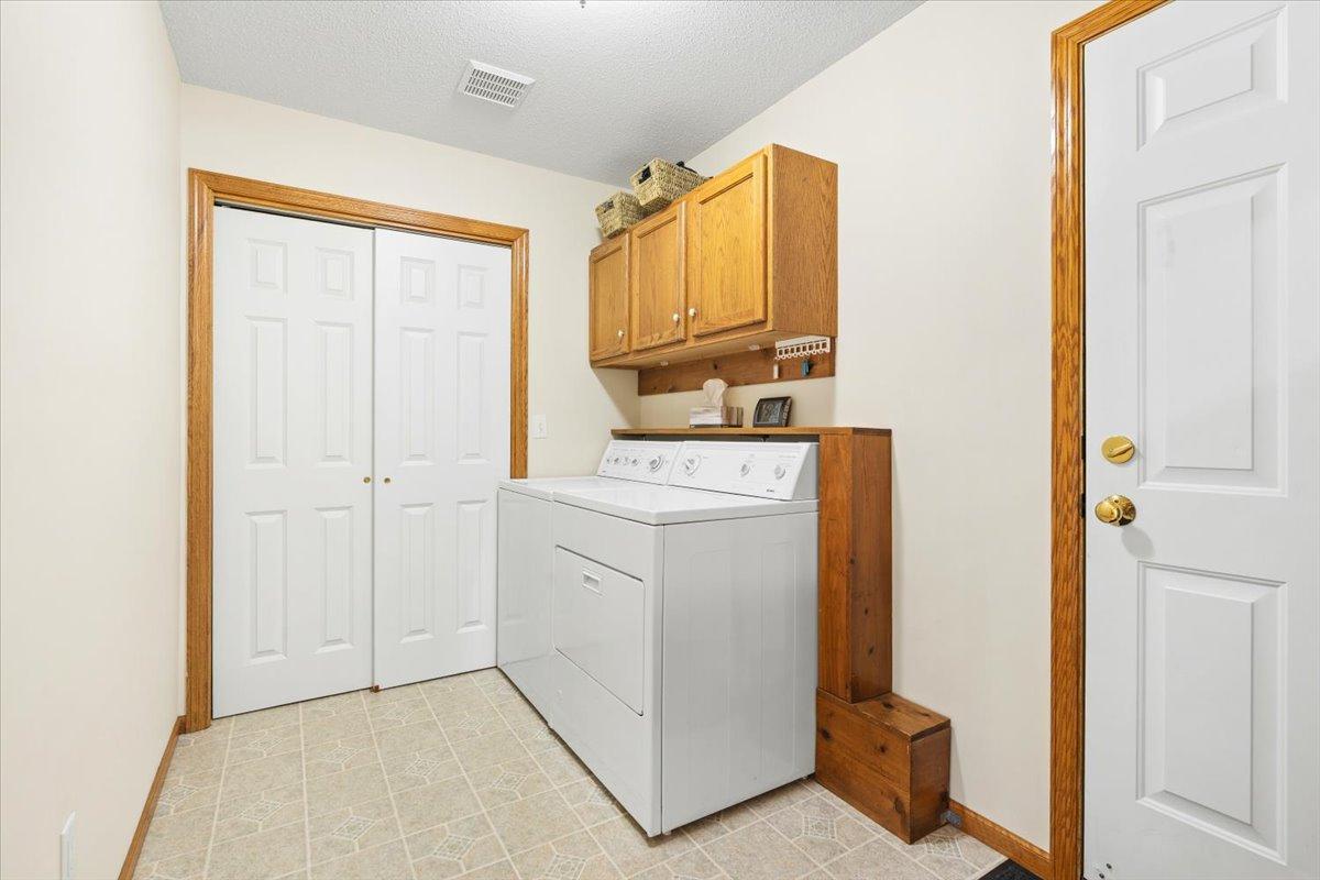 View of Residential at 8549 Woodland Curve, Saint Bonifacius MN 55375, Saint Bonifacius (30 of 54) - Mike Wilen | Minnesota Team Real Estate