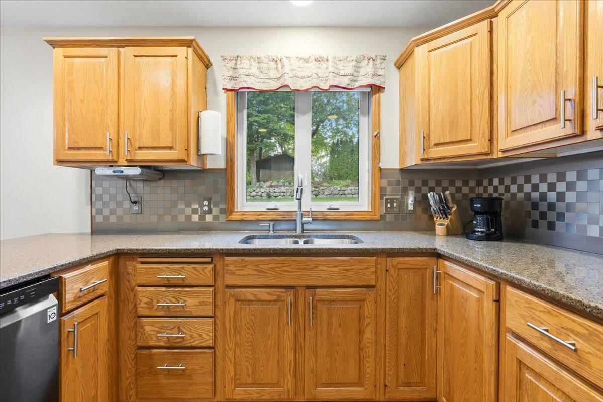 View of Residential at 8549 Woodland Curve, Saint Bonifacius MN 55375, Saint Bonifacius (8 of 54) - Mike Wilen | Minnesota Team Real Estate