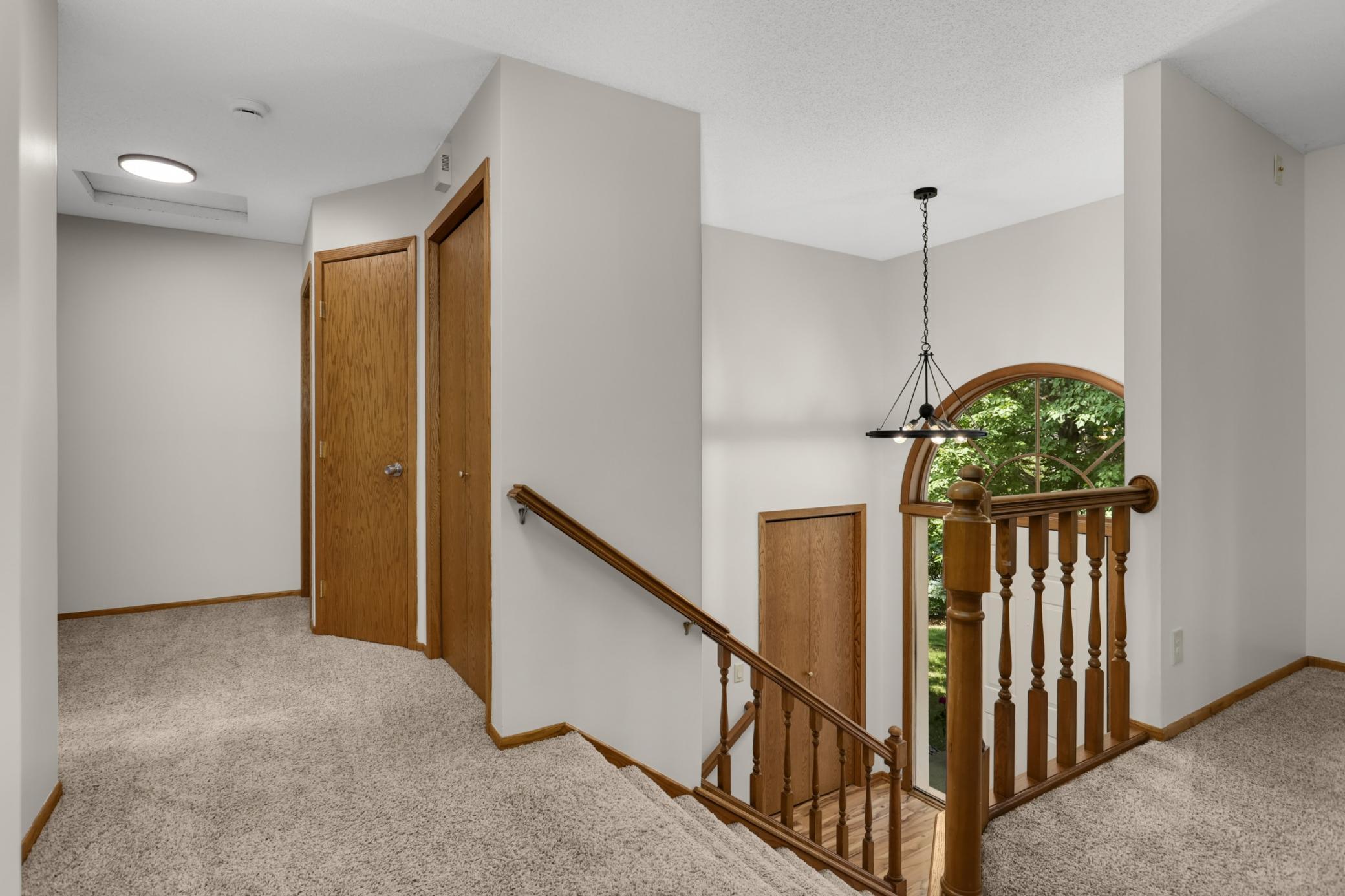 View of Residential at 2064 Pin Oak Drive, Eagan MN 55122, Eagan (19 of 46) - Mike Wilen | Minnesota Team Real Estate