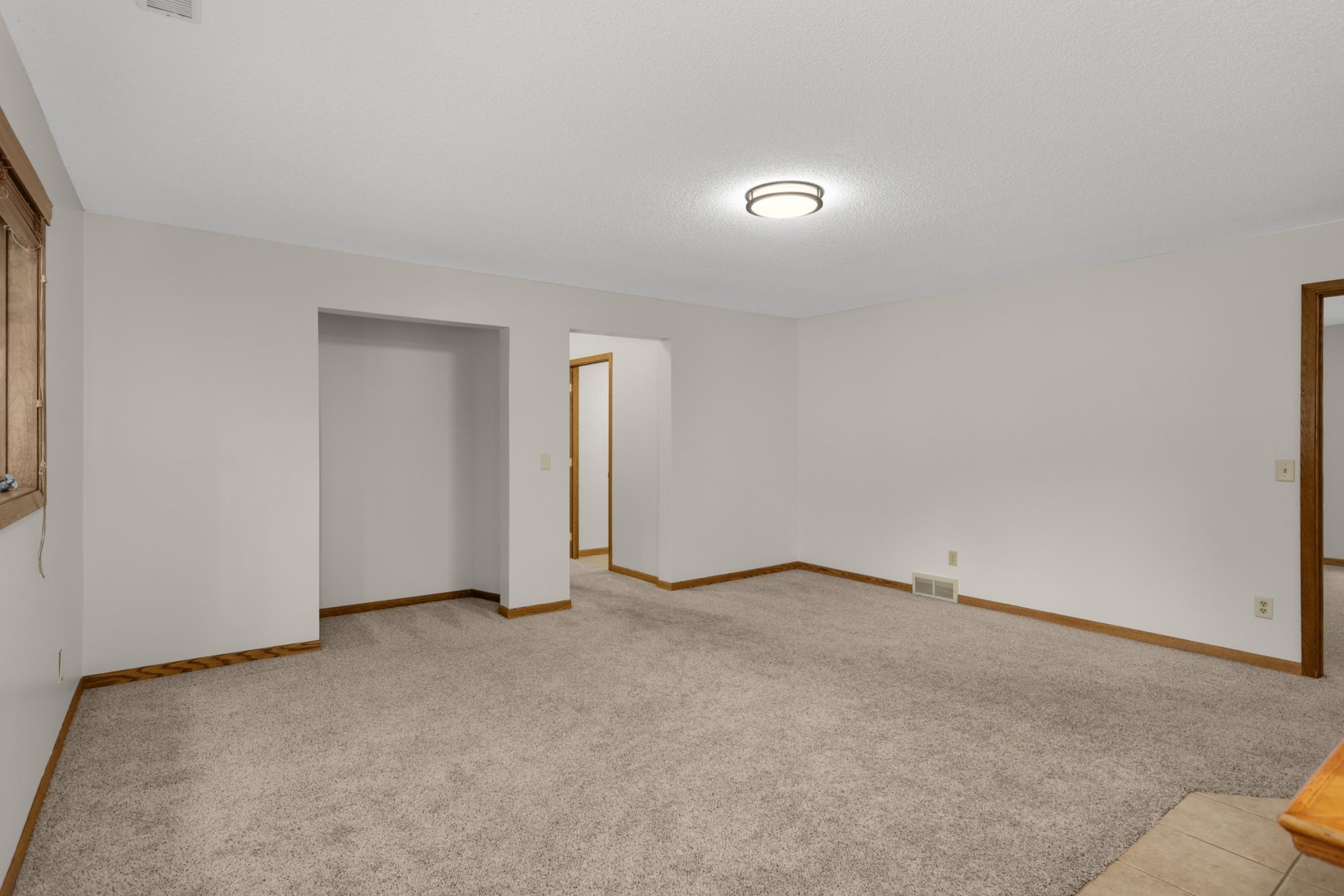 View of Residential at 2064 Pin Oak Drive, Eagan MN 55122, Eagan (22 of 46) - Mike Wilen | Minnesota Team Real Estate