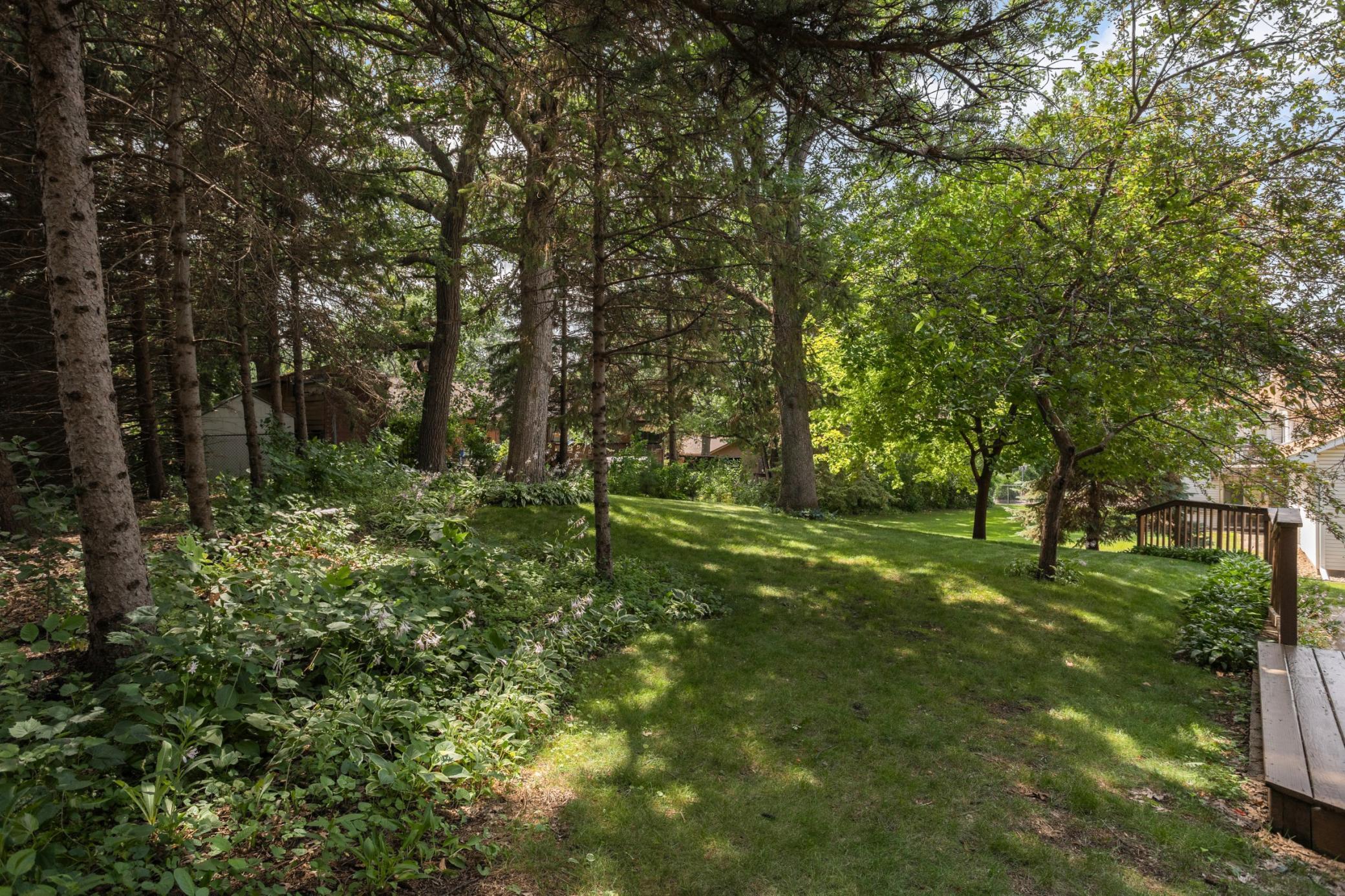 View of Residential at 2064 Pin Oak Drive, Eagan MN 55122, Eagan (41 of 46) - Mike Wilen | Minnesota Team Real Estate