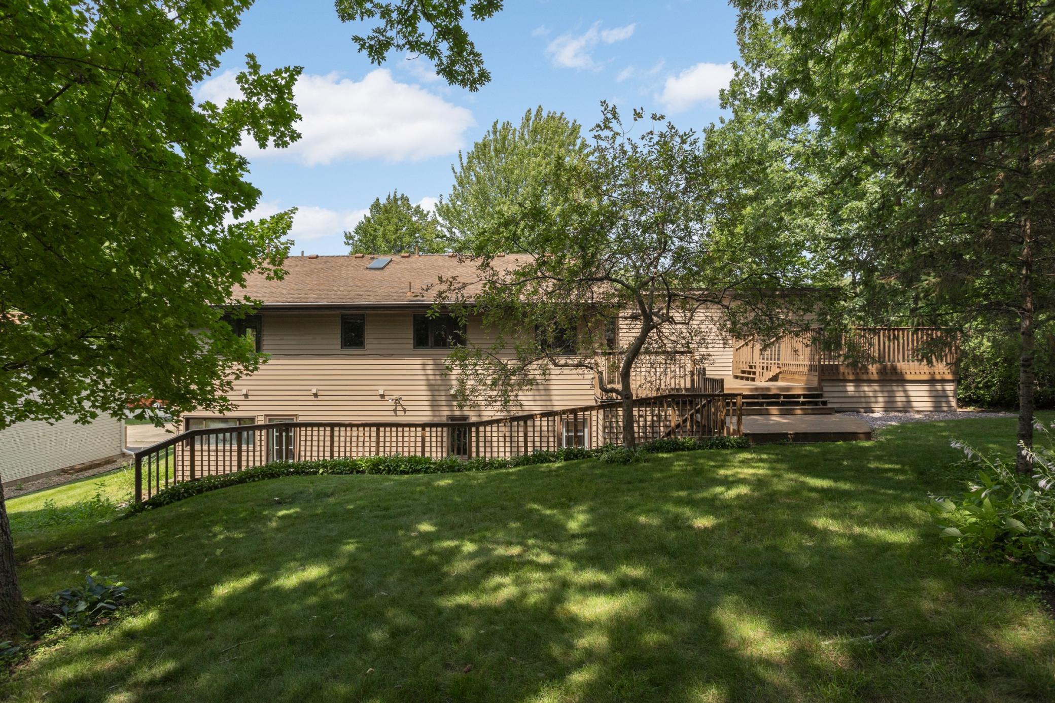 View of Residential at 2064 Pin Oak Drive, Eagan MN 55122, Eagan (42 of 46) - Mike Wilen | Minnesota Team Real Estate