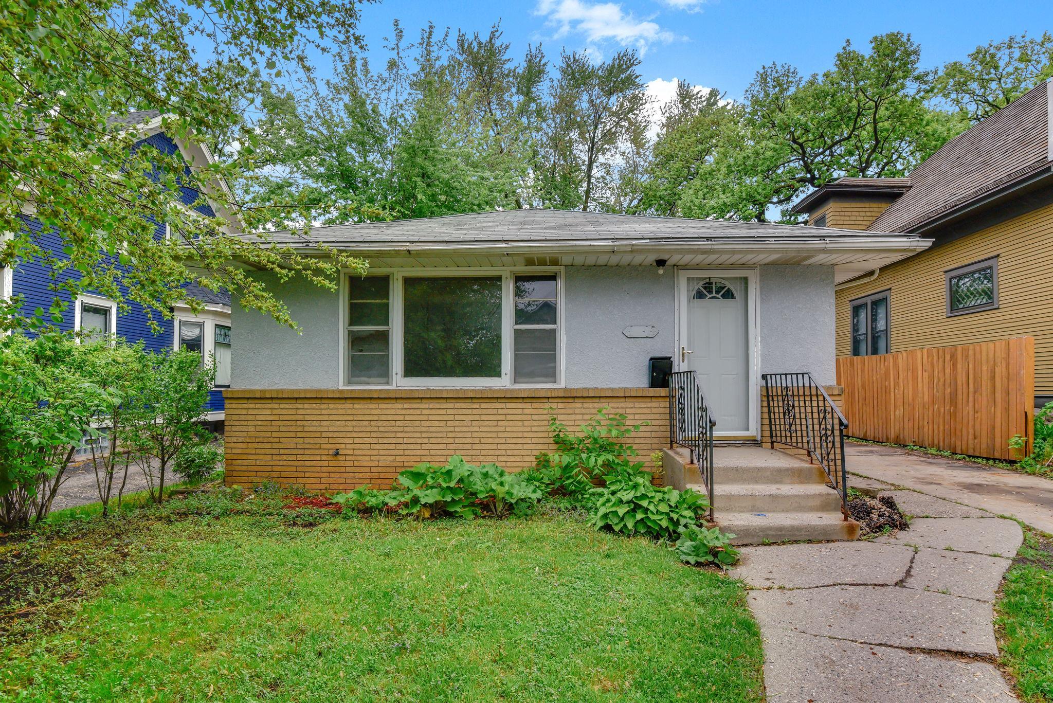 View of Single Family at 1259 Laurel Avenue, Saint Paul - Mike Wilen | Minnesota Team Real Estate
