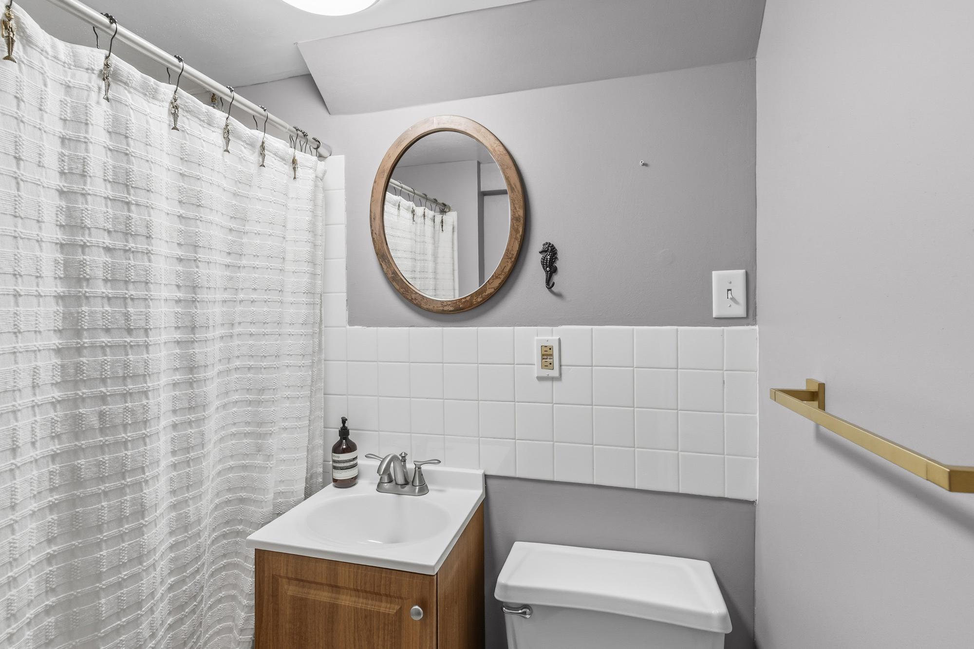View of Residential at 3230 Colfax Avenue, Minneapolis MN 55412, Minneapolis (28 of 38) - Mike Wilen | Minnesota Team Real Estate