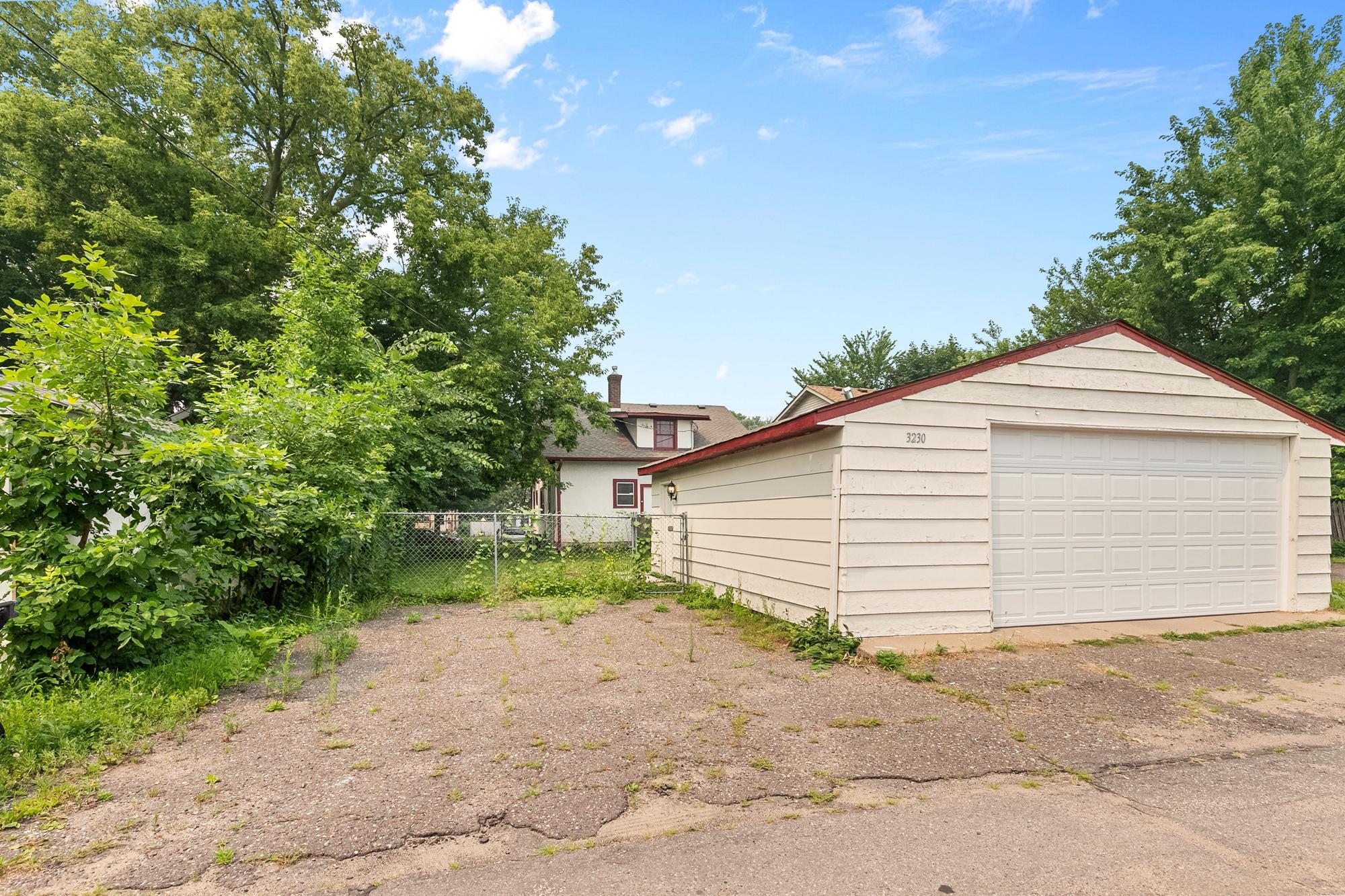 View of Residential at 3230 Colfax Avenue, Minneapolis MN 55412, Minneapolis (35 of 38) - Mike Wilen | Minnesota Team Real Estate