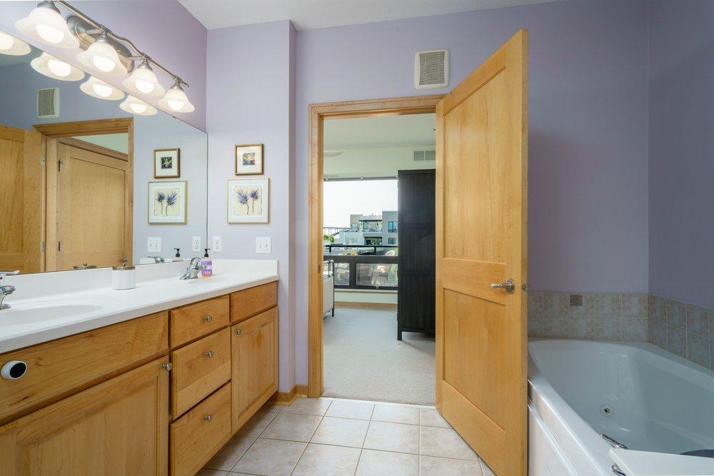 View of Residential at 284 Spring Street #305, Saint Paul MN 55102, Saint Paul (14 of 25) - Mike Wilen | Minnesota Team Real Estate