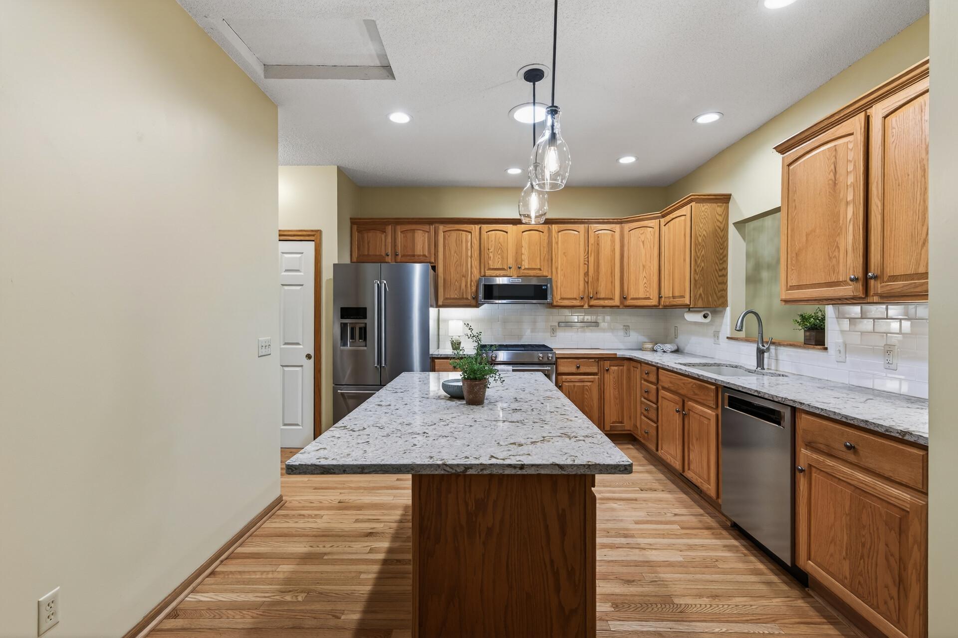 View of Residential at 370 Mendota Road, West Saint Paul MN 55118, West Saint Paul (13 of 63) - Mike Wilen | Minnesota Team Real Estate
