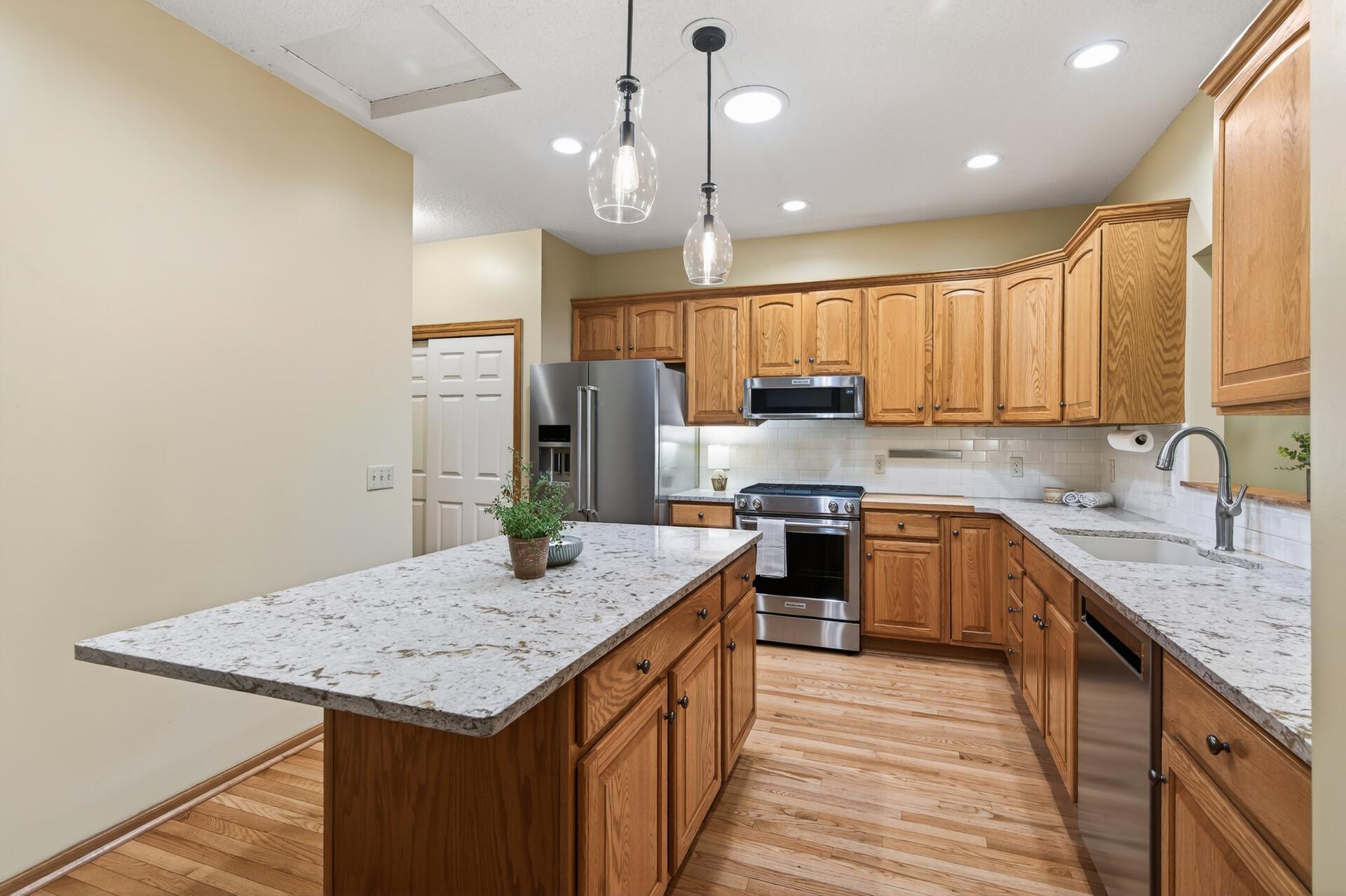 View of Residential at 370 Mendota Road, West Saint Paul MN 55118, West Saint Paul (14 of 63) - Mike Wilen | Minnesota Team Real Estate