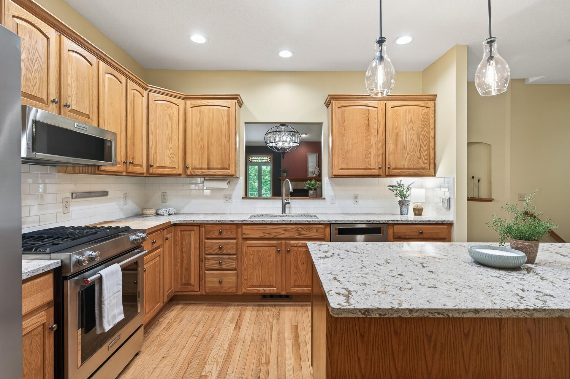 View of Residential at 370 Mendota Road, West Saint Paul MN 55118, West Saint Paul (18 of 63) - Mike Wilen | Minnesota Team Real Estate