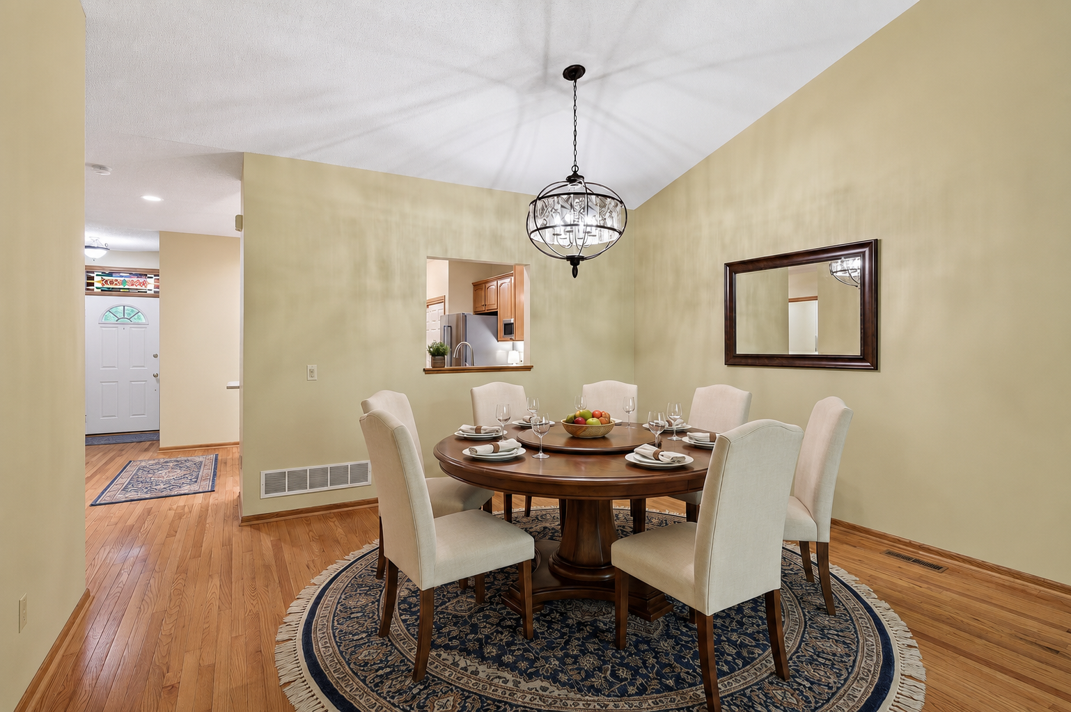 View of Residential at 370 Mendota Road, West Saint Paul MN 55118, West Saint Paul (25 of 63) - Mike Wilen | Minnesota Team Real Estate