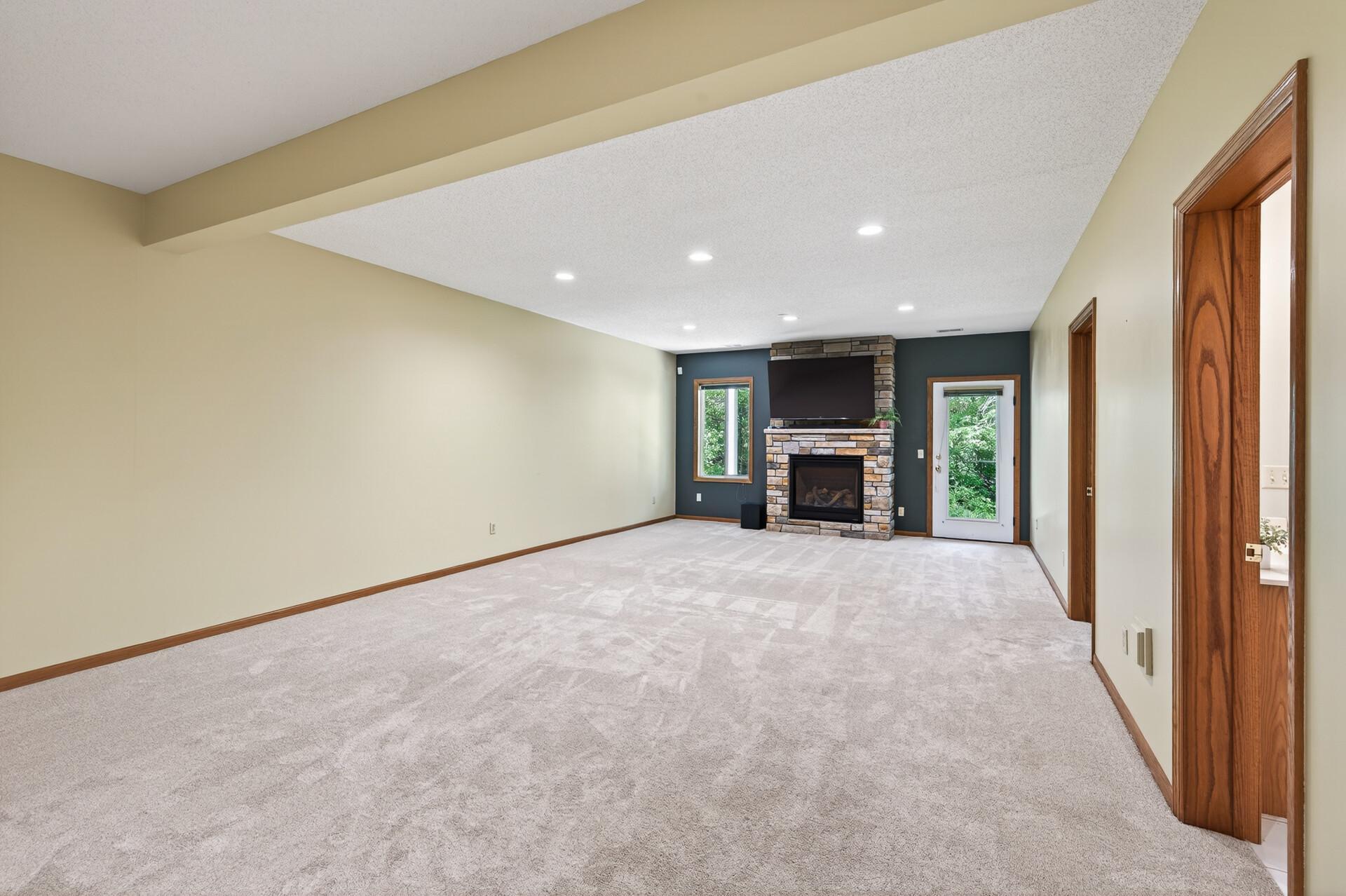 View of Residential at 370 Mendota Road, West Saint Paul MN 55118, West Saint Paul (38 of 63) - Mike Wilen | Minnesota Team Real Estate
