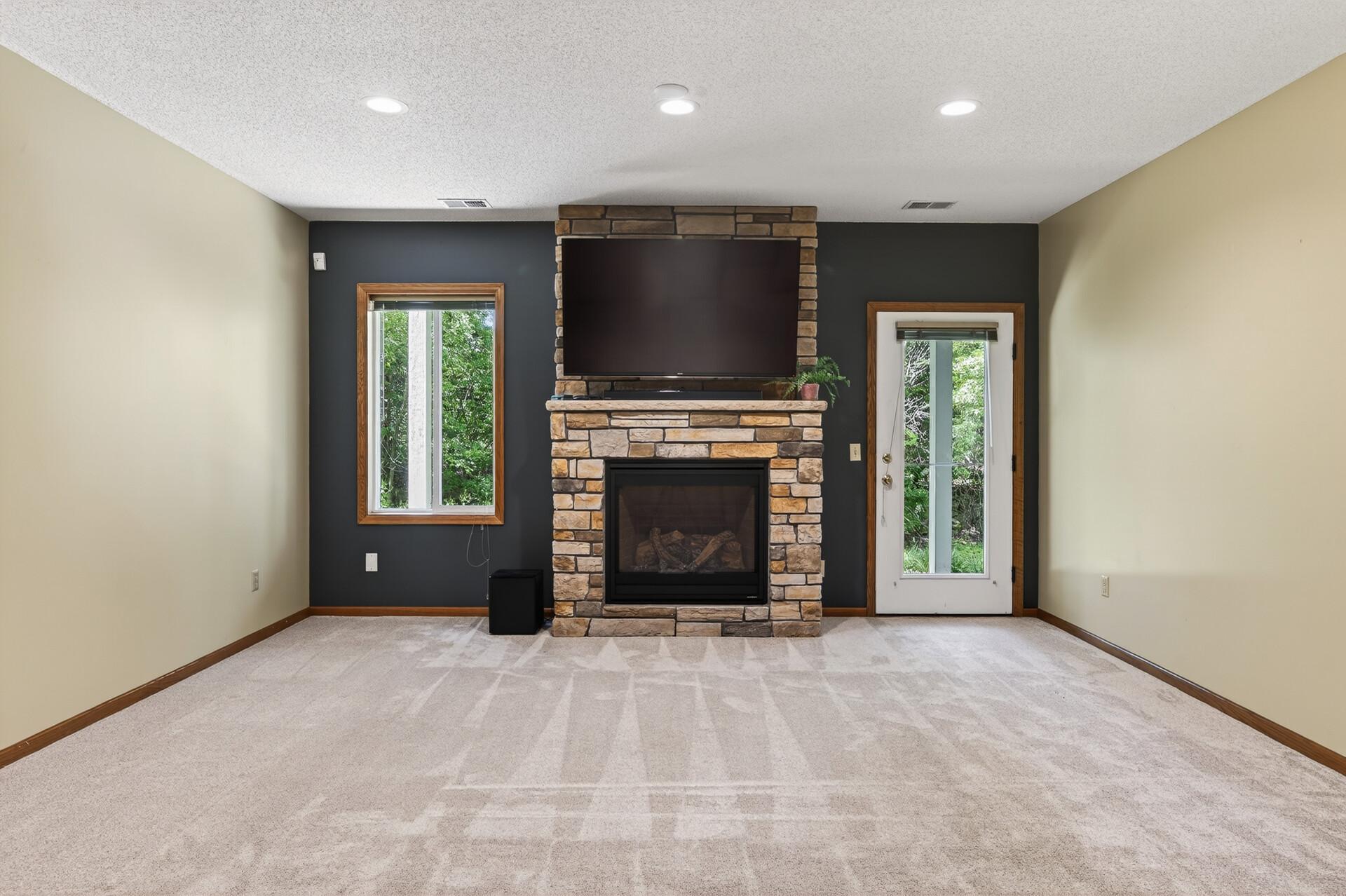 View of Residential at 370 Mendota Road, West Saint Paul MN 55118, West Saint Paul (40 of 63) - Mike Wilen | Minnesota Team Real Estate