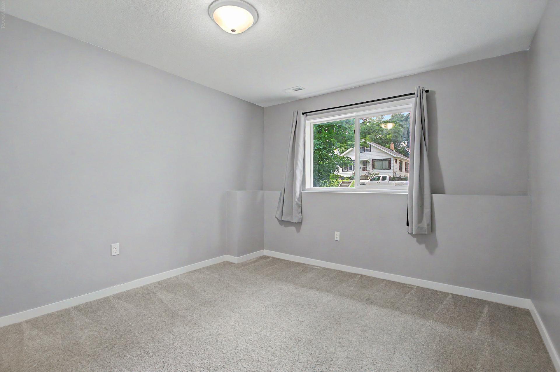View of Residential at 953 Wilson Avenue, Saint Paul MN 55106, Saint Paul (12 of 25) - Mike Wilen | Minnesota Team Real Estate