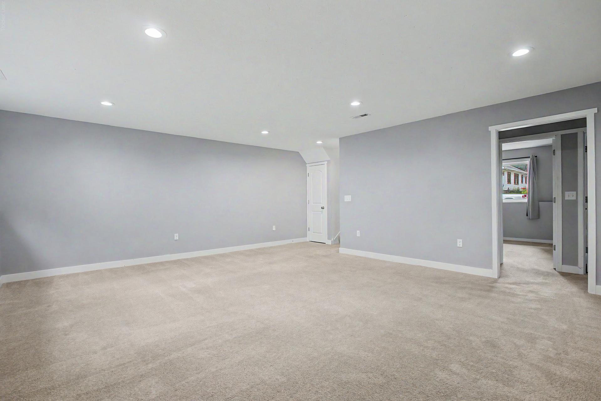 View of Residential at 953 Wilson Avenue, Saint Paul MN 55106, Saint Paul (18 of 25) - Mike Wilen | Minnesota Team Real Estate