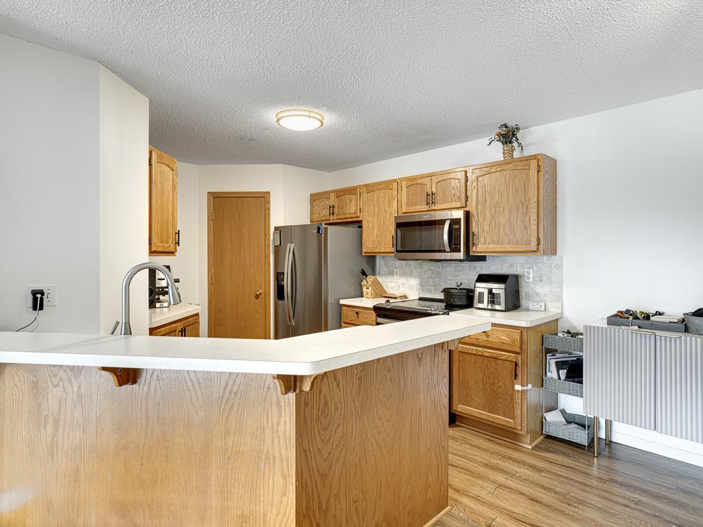 View of Residential at 336 Gironde Court, Woodbury MN 55125, Woodbury (4 of 15) - Mike Wilen | Minnesota Team Real Estate