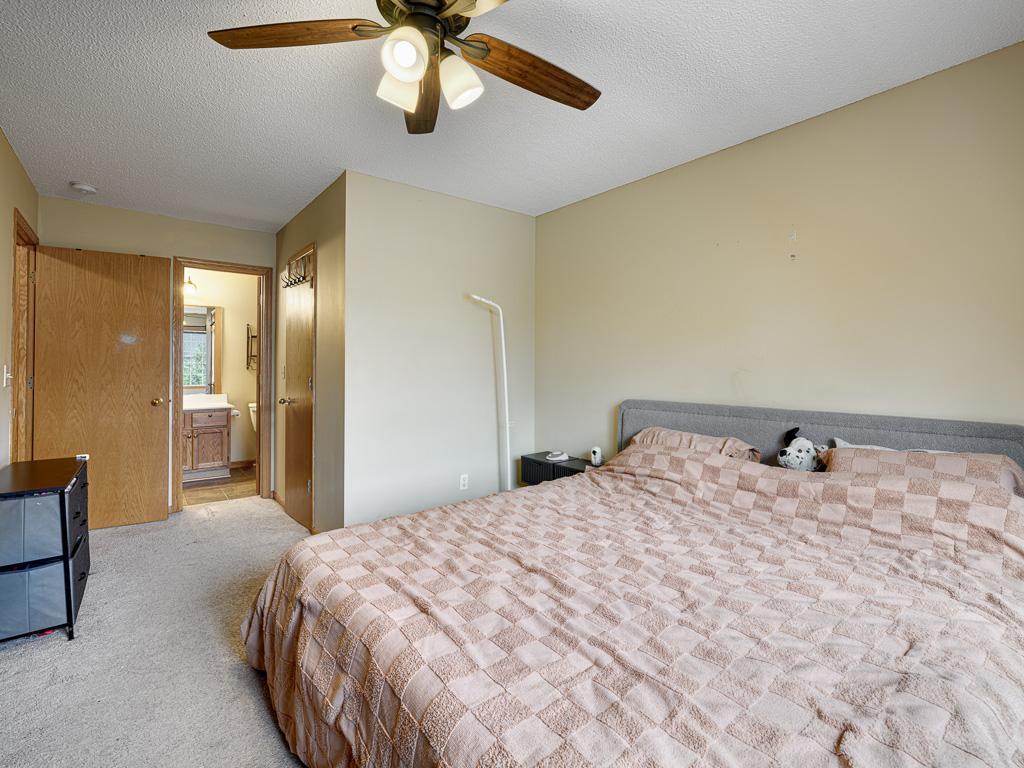 View of Residential at 336 Gironde Court, Woodbury MN 55125, Woodbury (10 of 15) - Mike Wilen | Minnesota Team Real Estate