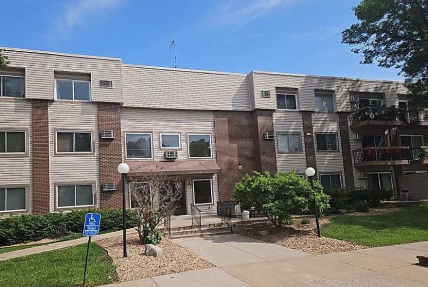 View of Residential at 2800 Hillsboro Avenue #112, New Hope MN 55427, New Hope (4 of 27) - Mike Wilen | Minnesota Team Real Estate