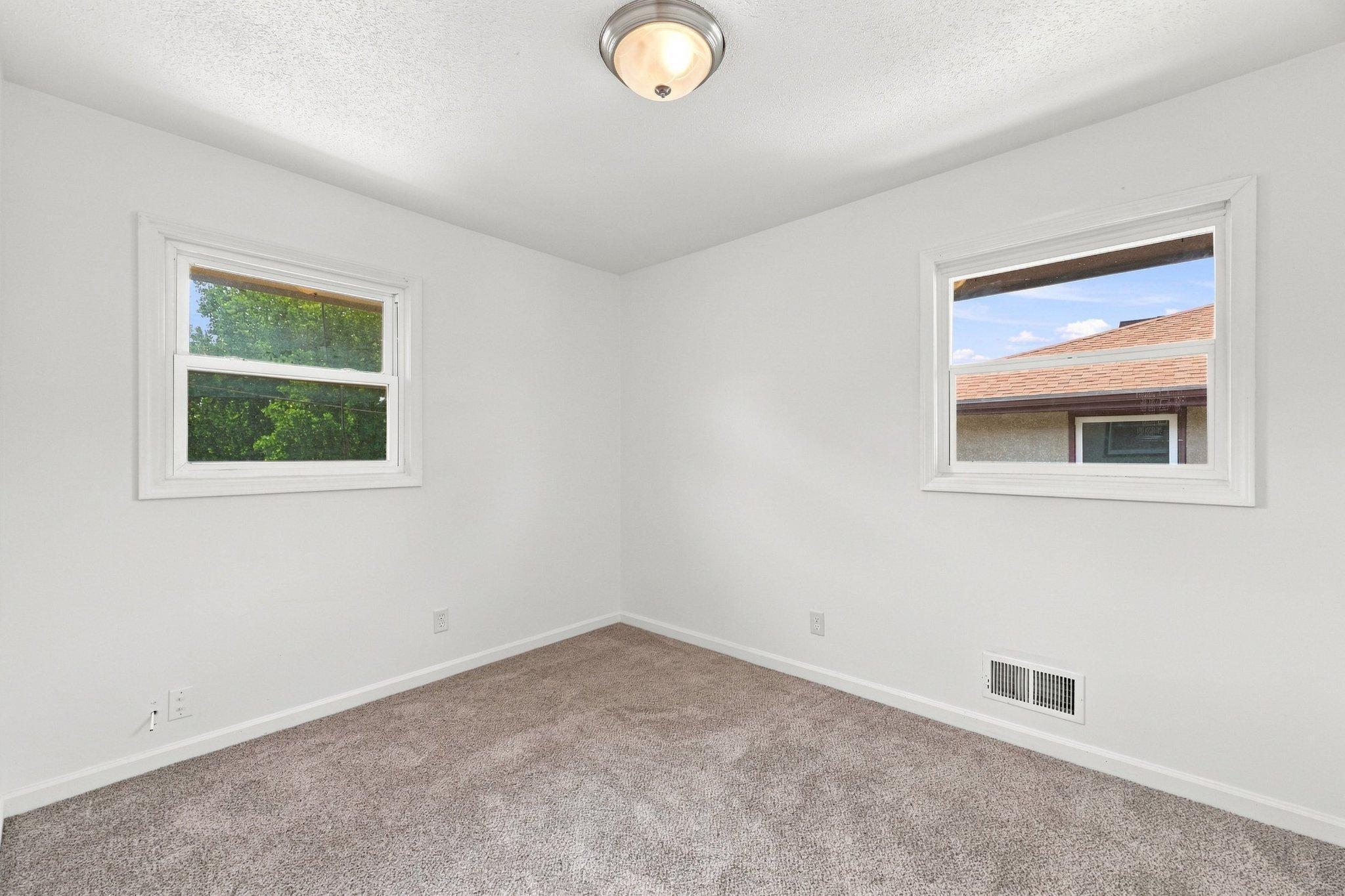 View of Residential Income at 518 37th Avenue, Minneapolis MN 55421, Minneapolis (30 of 69) - Mike Wilen | Minnesota Team Real Estate