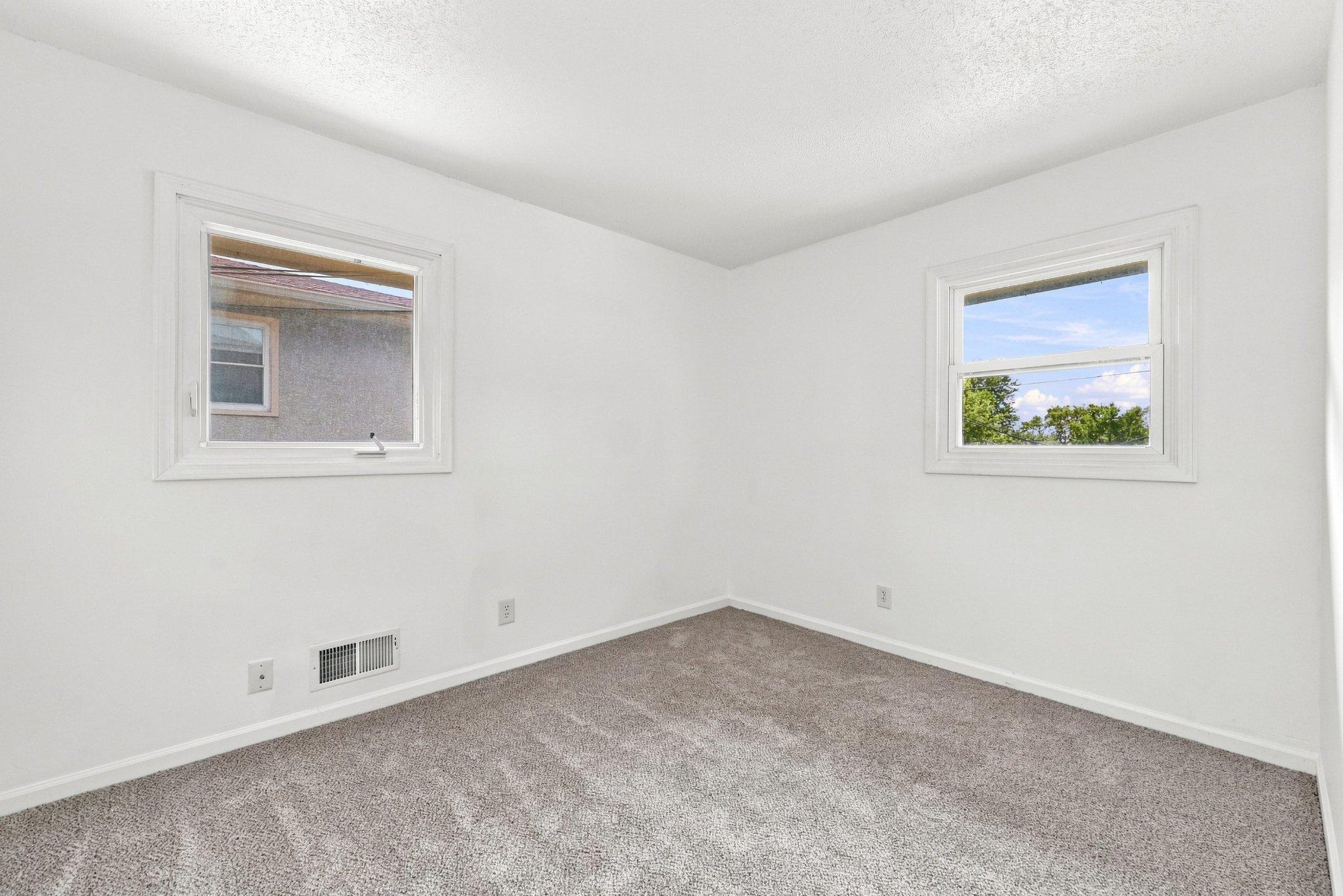 View of Residential Income at 518 37th Avenue, Minneapolis MN 55421, Minneapolis (45 of 69) - Mike Wilen | Minnesota Team Real Estate