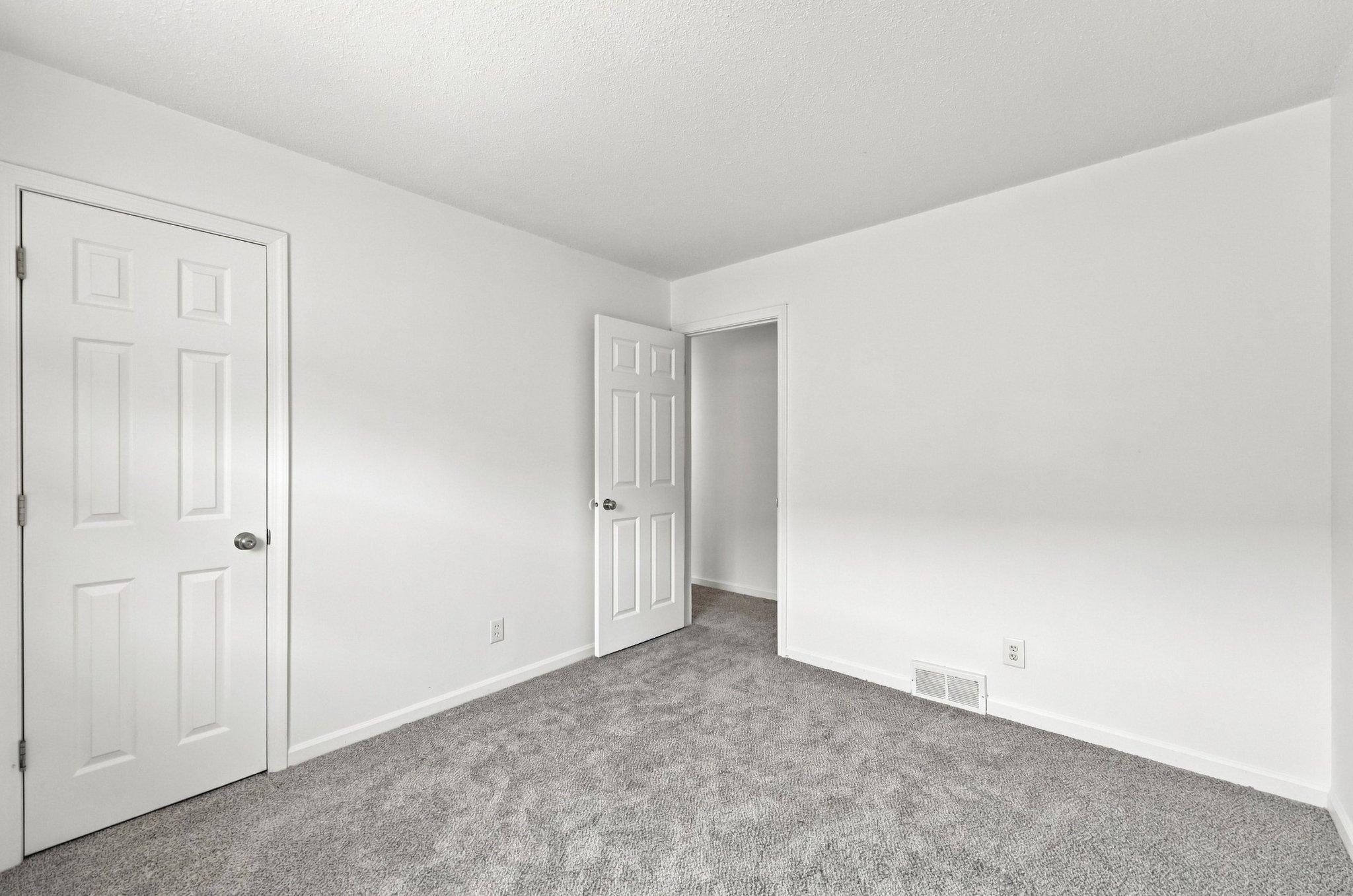 View of Residential Income at 518 37th Avenue, Minneapolis MN 55421, Minneapolis (46 of 69) - Mike Wilen | Minnesota Team Real Estate