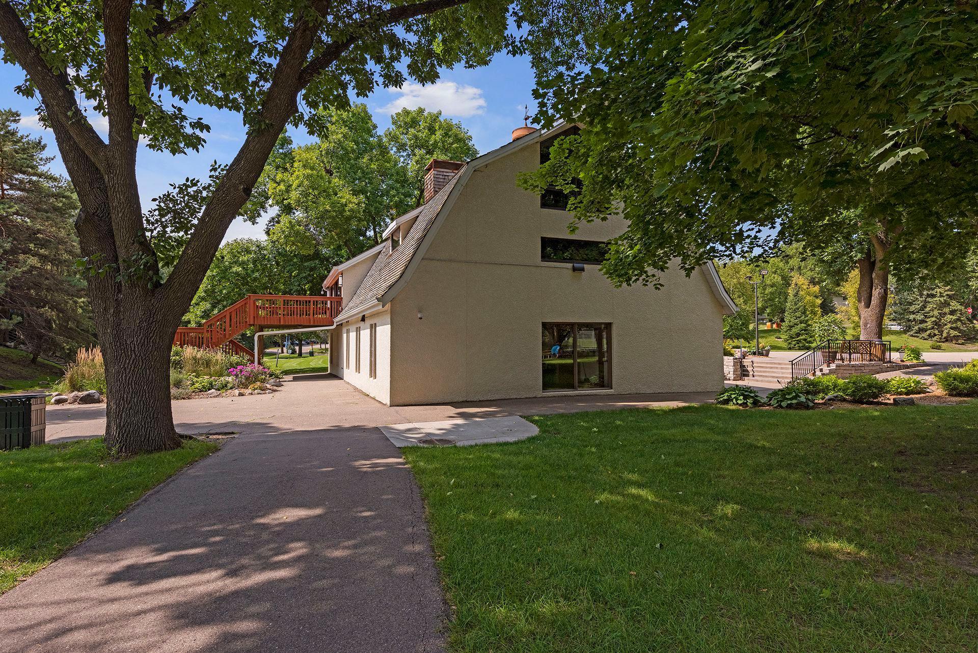 View of Residential at 8948 Neill Lake Road #B, Eden Prairie MN 55347, Eden Prairie (38 of 41) - Mike Wilen | Minnesota Team Real Estate
